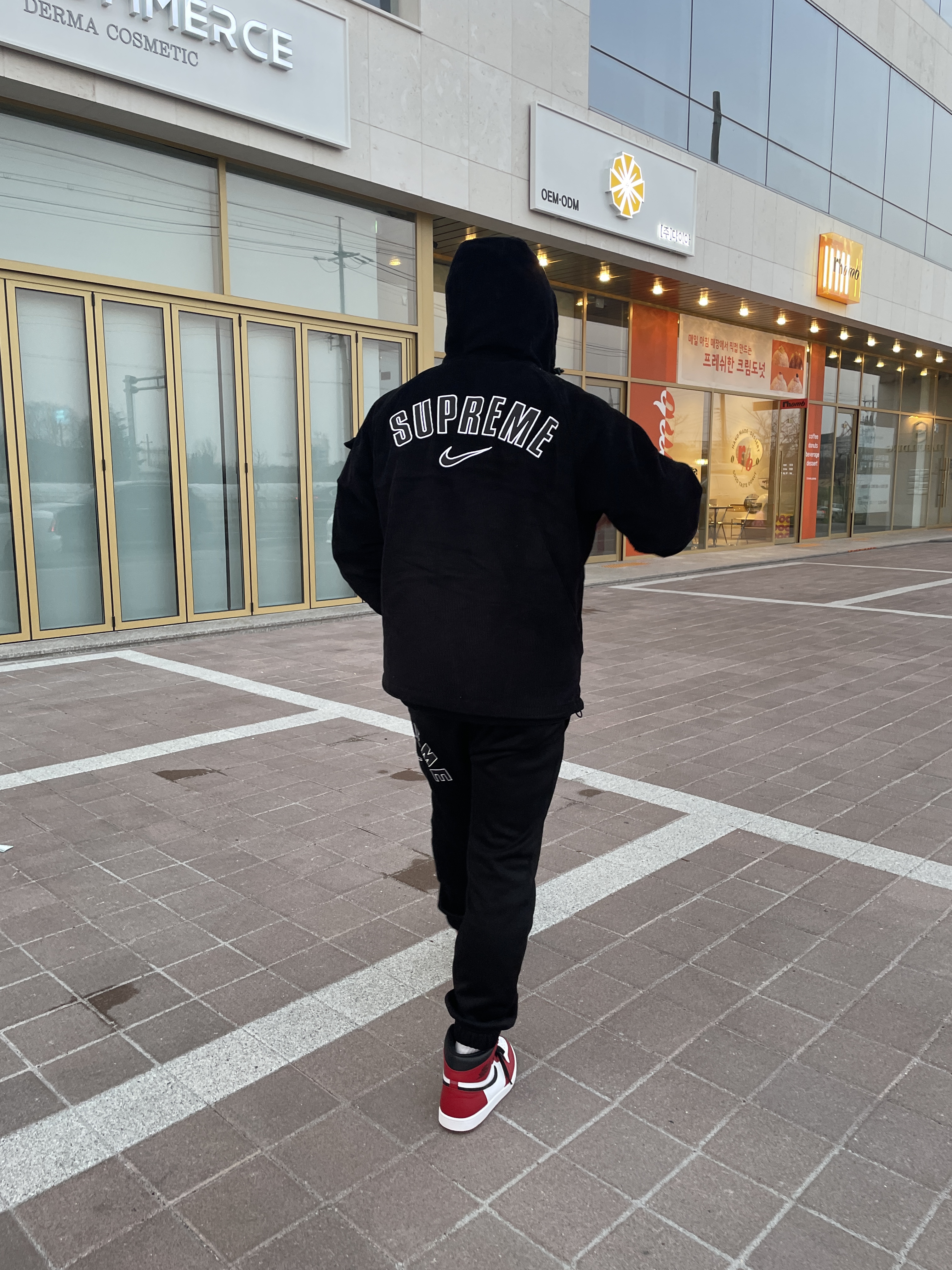 Supreme x Nike Arc Corduroy Hooded Jacket Black - 22SS 착용 스타일