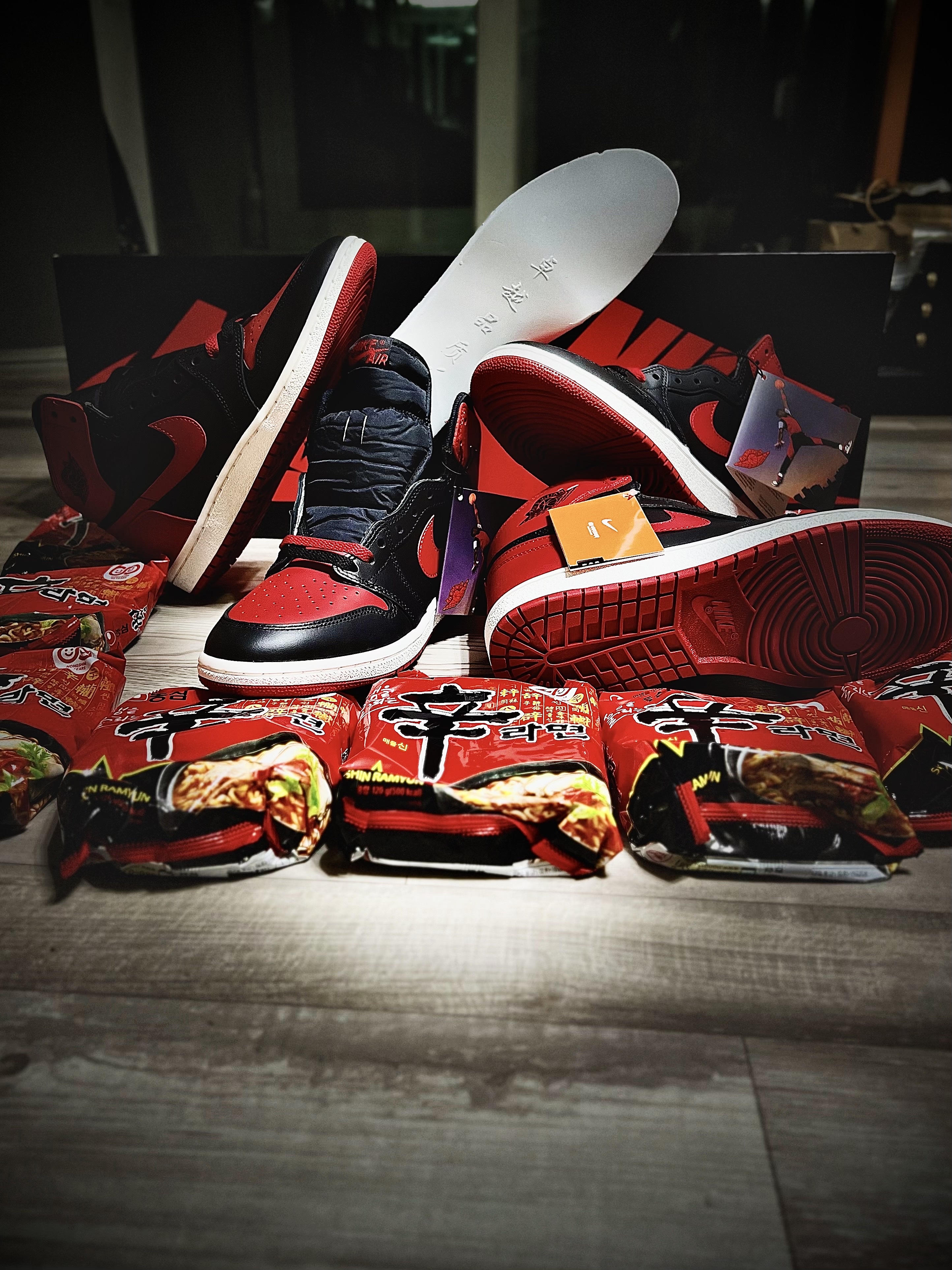 Jordan 1 High 85 Bred, Jordan 1 x Tune High 85 Bred (Special Package) 착용 스타일 - 2