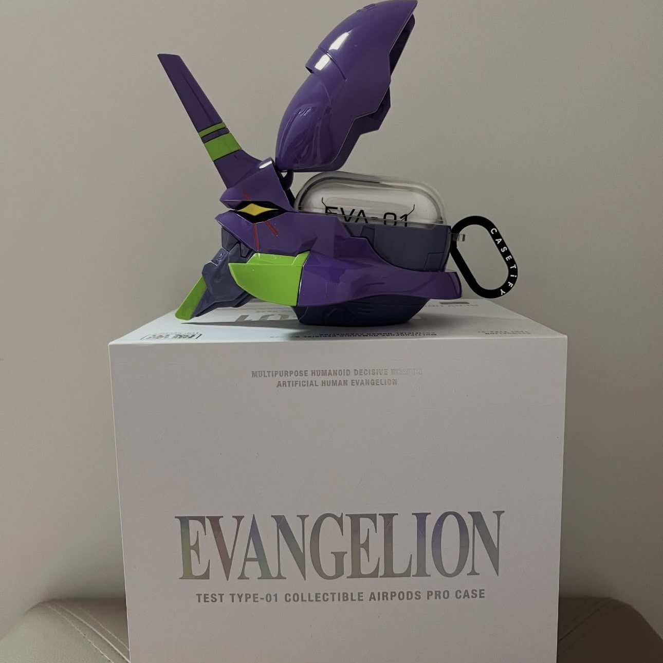 Casetify x Evangelion Test Type-01 Collectible AirPods Pro 2nd Gen Case 착용 스타일 - 2