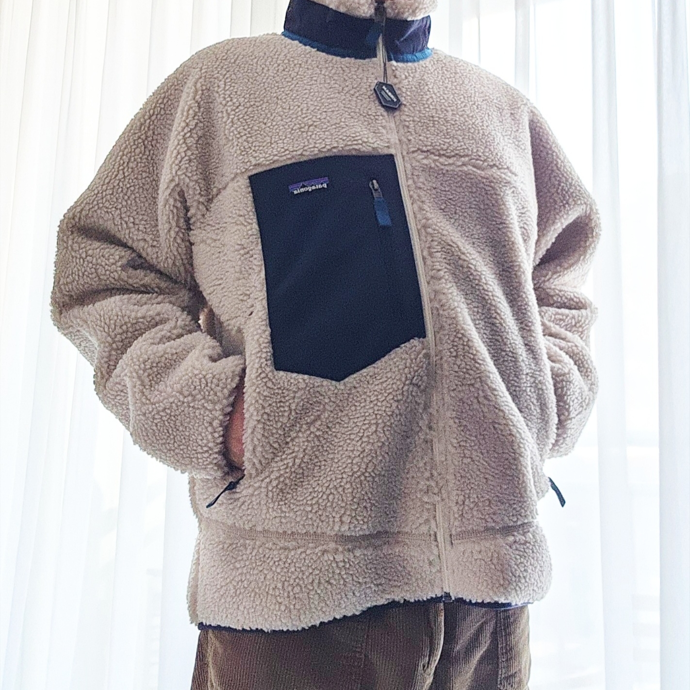 Patagonia Classic Retro-X Jacket Natural 착용 스타일 - 4