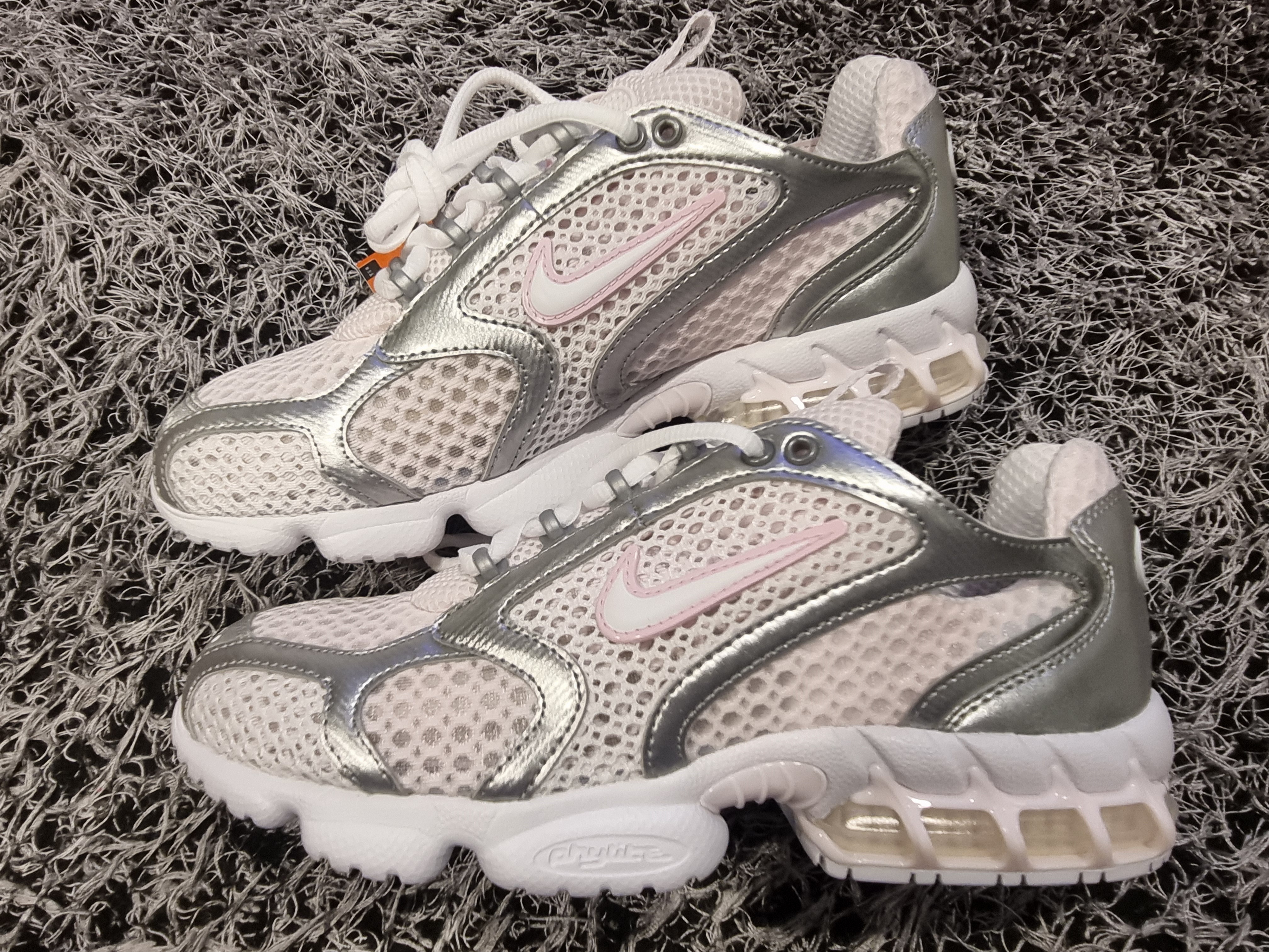 (W) Nike Air Zoom Spiridon Cage 2 Pale Pink 착용 스타일 - 3