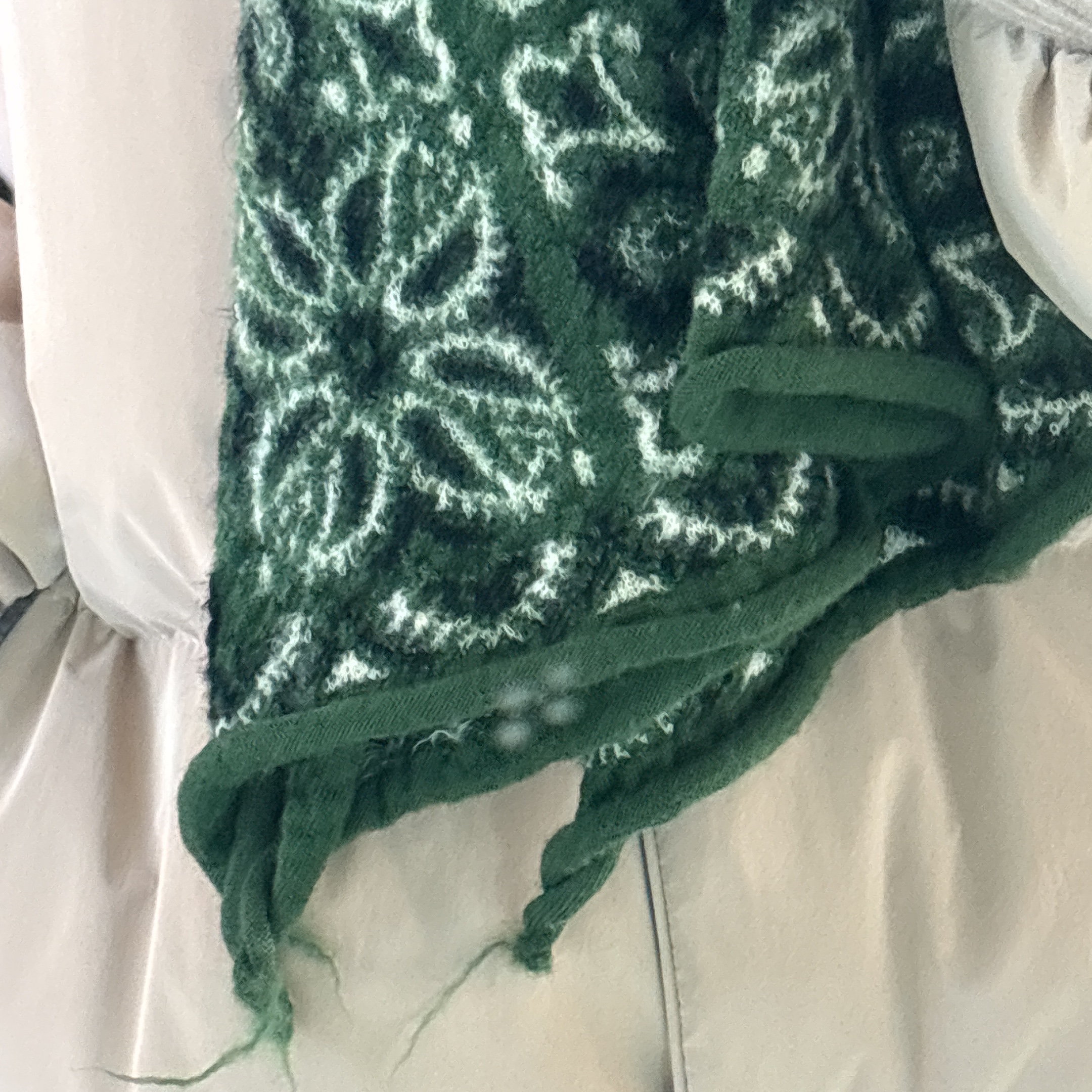 Kapital Colourful Big Felted Wool Bandana Muffler For Moms Green 착용 스타일