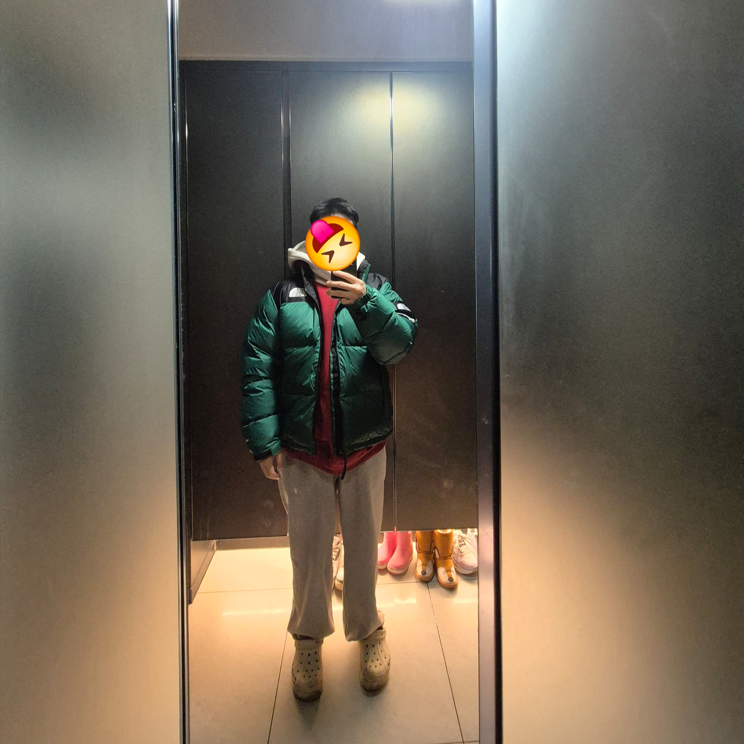 Supreme x The North Face Nuptse Jacket Green - 24FW 착용 스타일 - 4