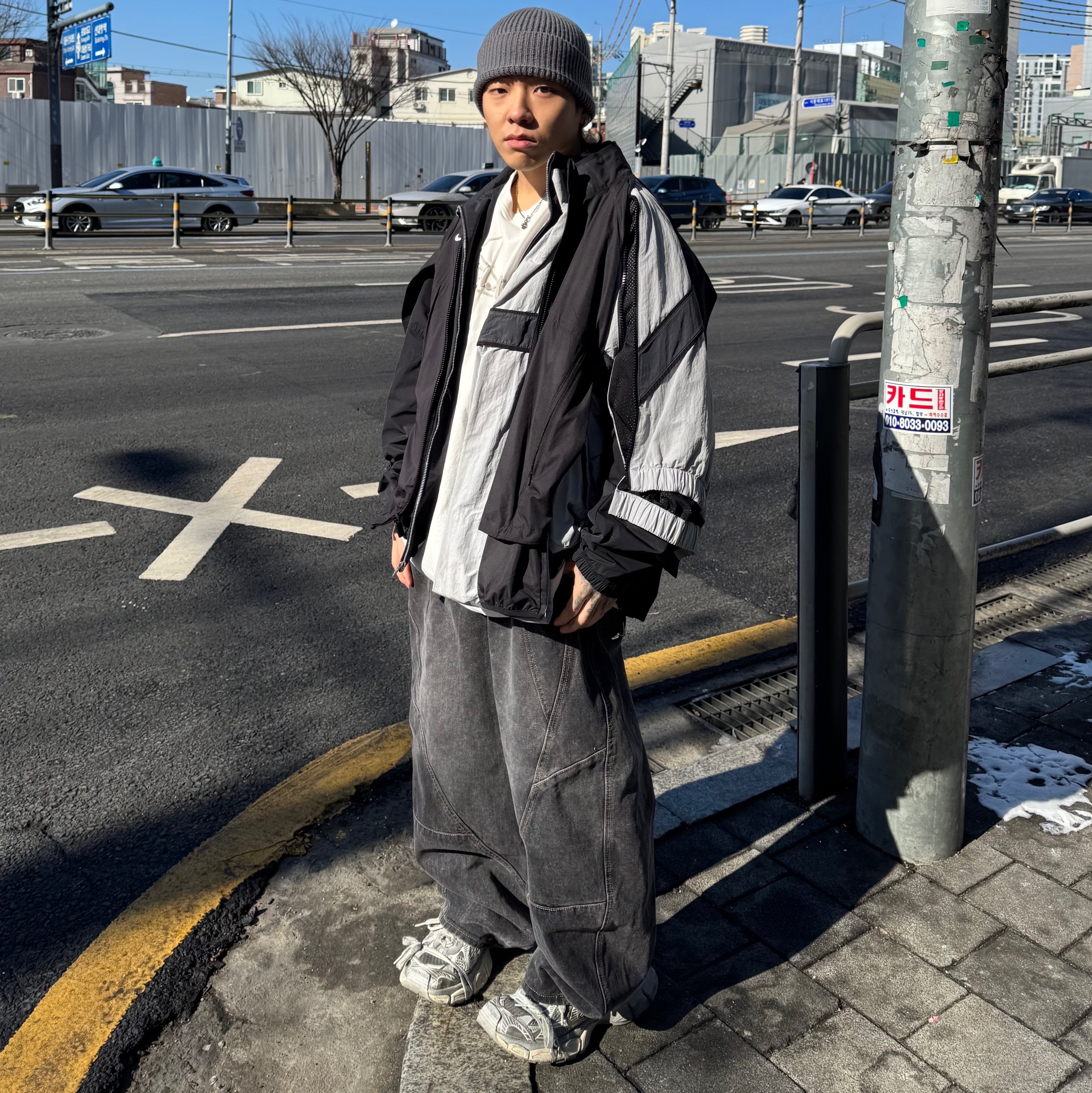 Nike M NRG DH Jacket Black, Balenciaga 3XL Sneakers Light Beige 착용 스타일 - 2