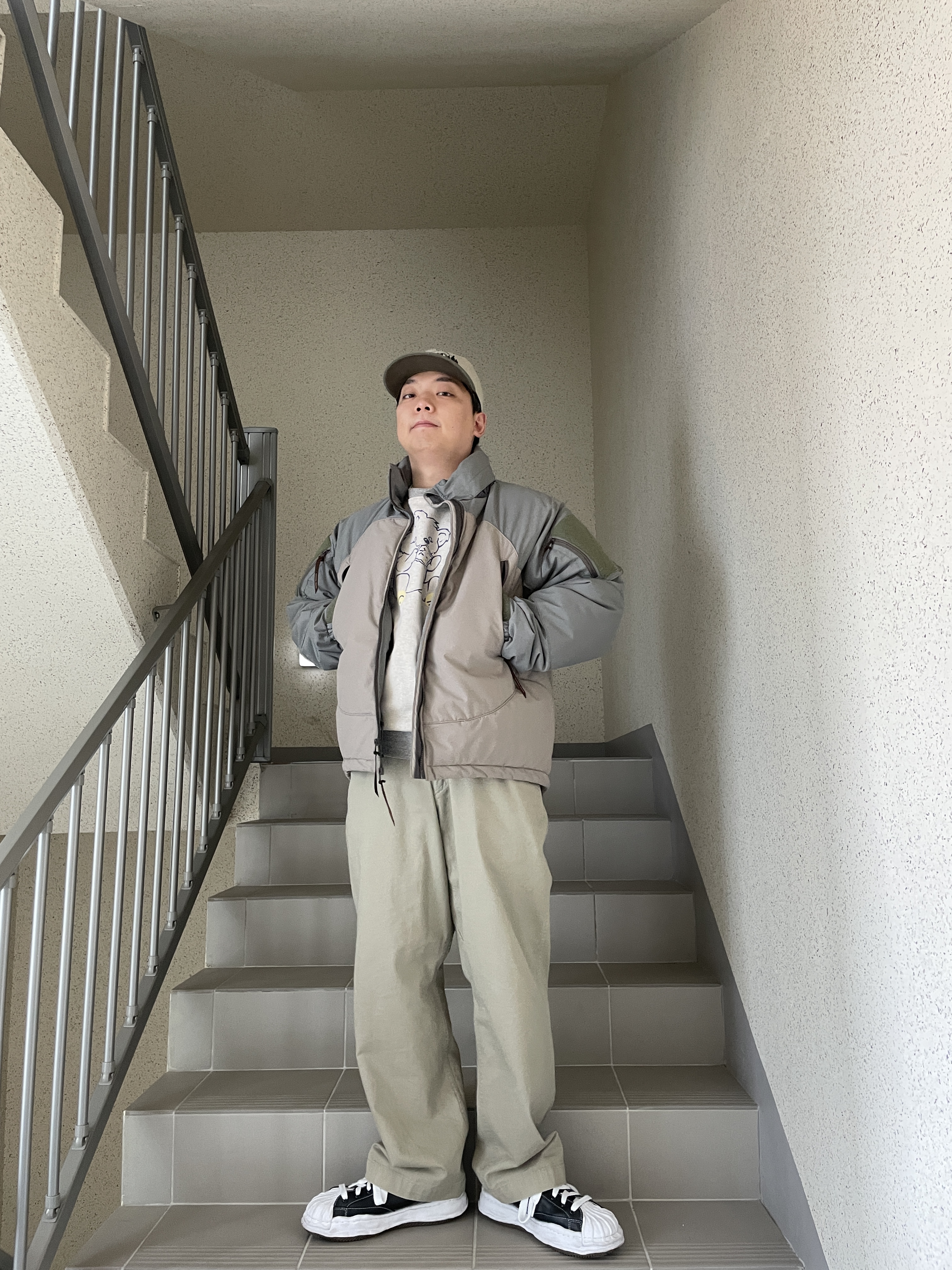 Maison Mihara Yasuhiro Blakey OG Sole Leather Low-top Sneakers Black, Thisisneverthat x Gramicci Mountain Cap Khaki 착용 스타일 - 6