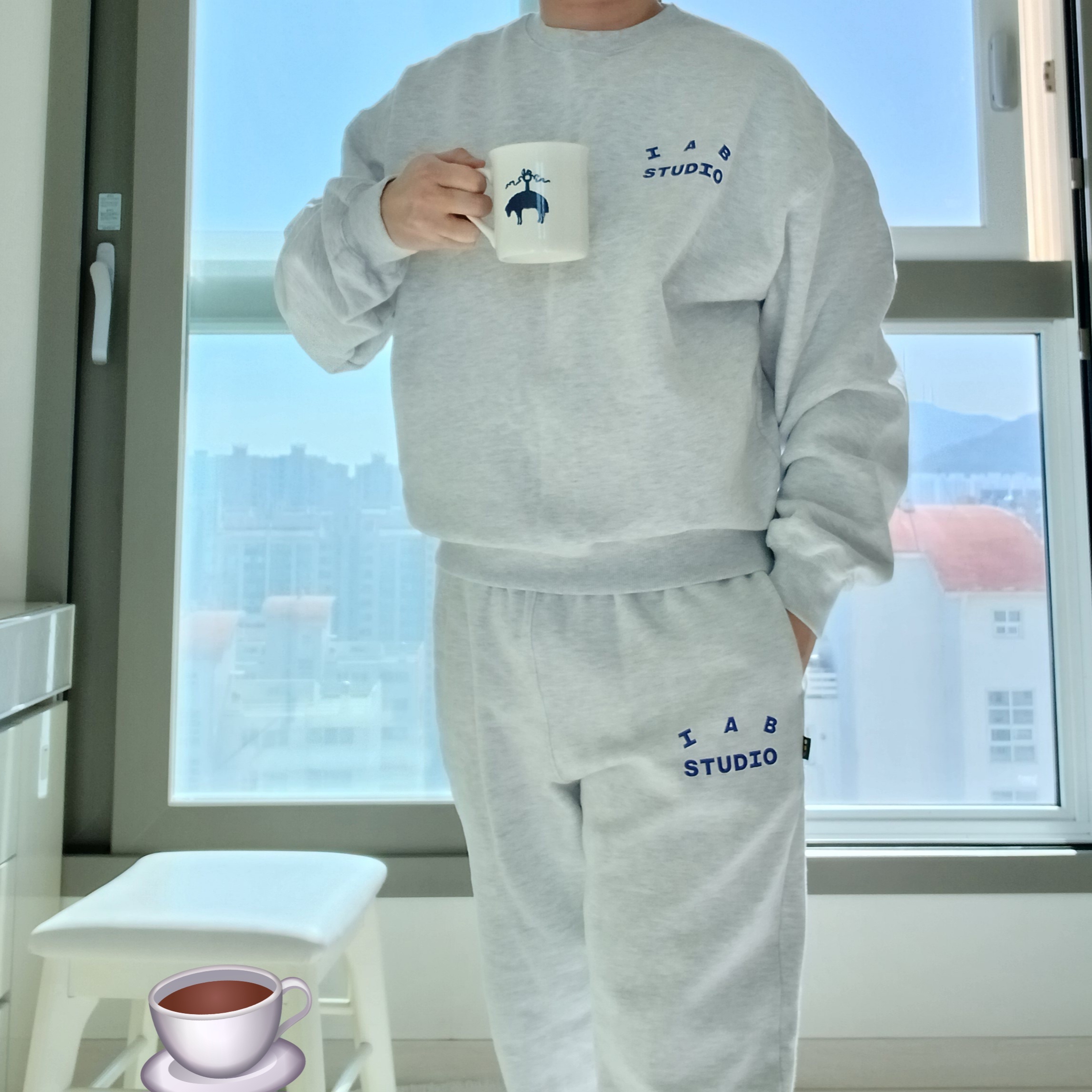IAB Studio Sweatshirt Light Gray - 23FW, IAB Studio Sweatpants Light Gray 착용 스타일 - 7