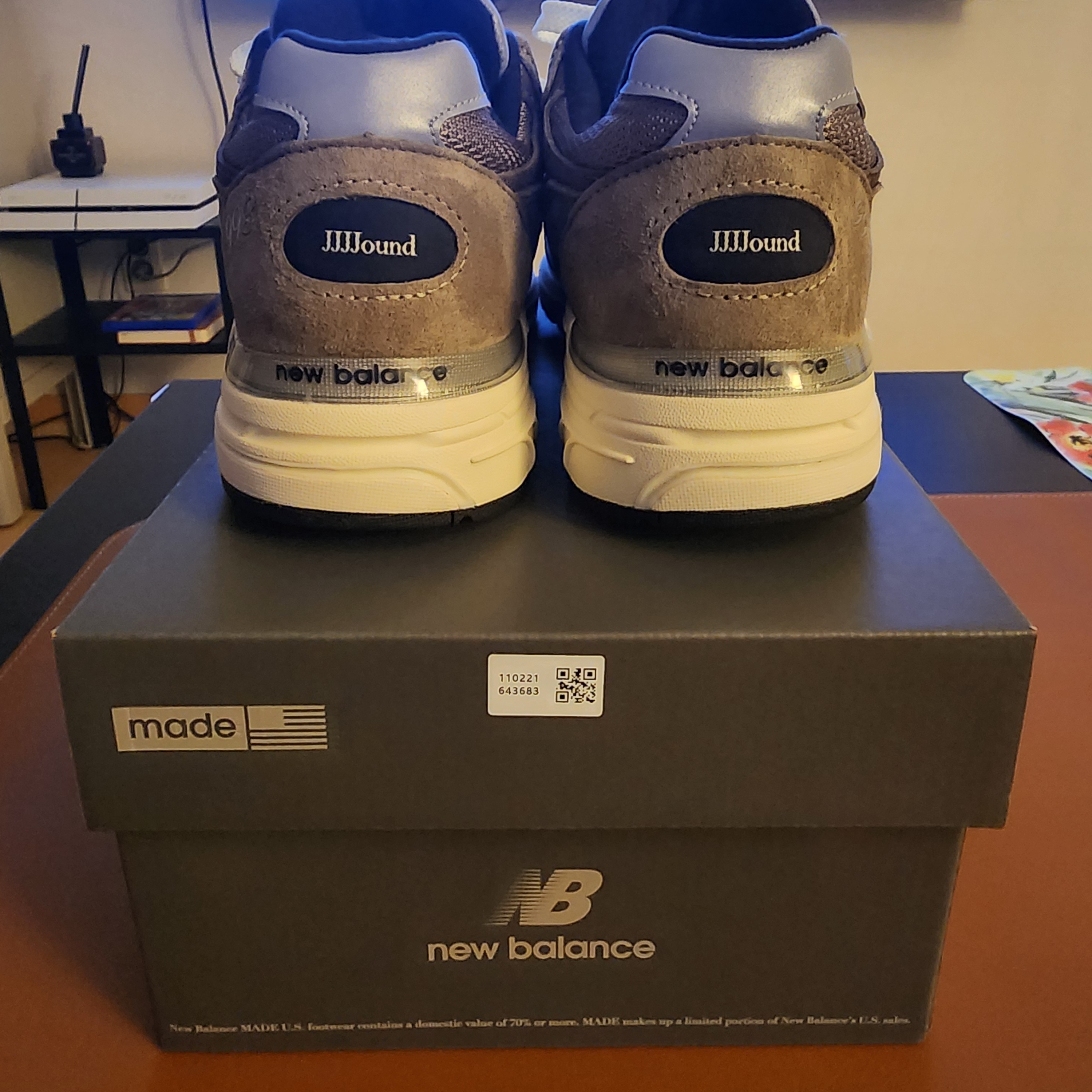 New Balance x JJJJound 993 Made in USA Mushroom White 착용 스타일 - 2