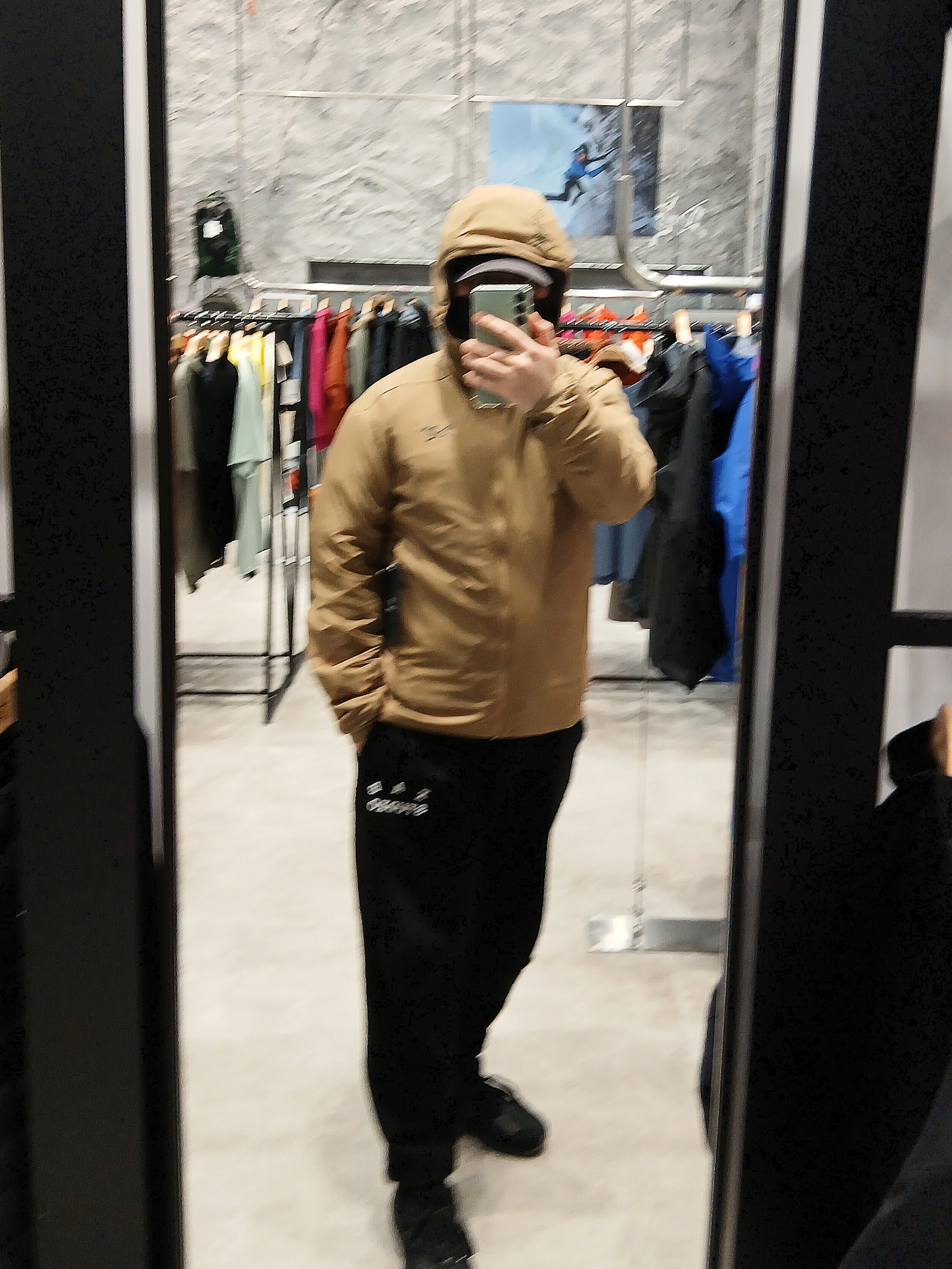 Supreme Cordura Ripstop S Logo 6-Panel Black - 23SS, New Balance x Stone Island 991v2 Made in UK Black 착용 스타일 - 3