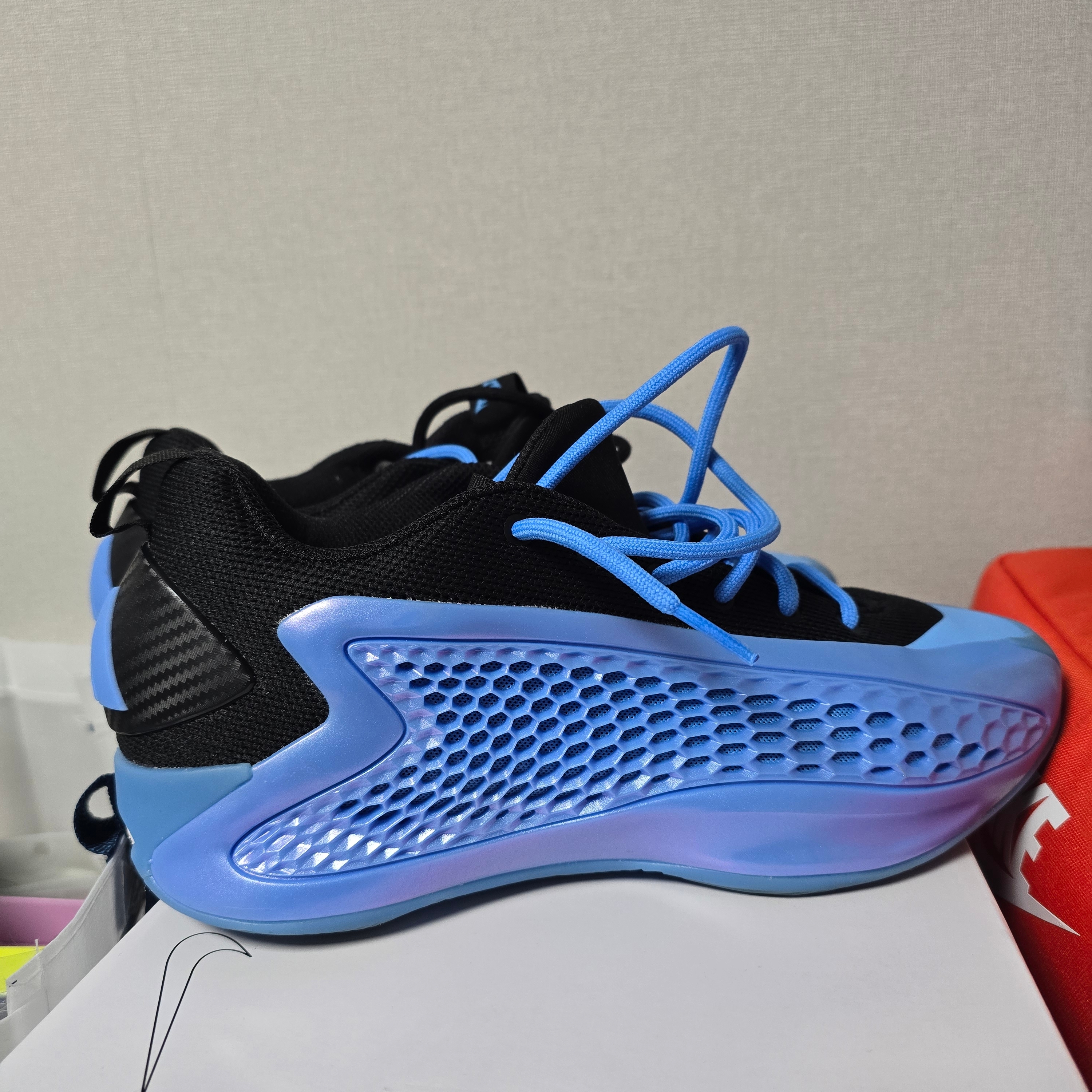 Adidas A.E. 1 Low Blue Burst Core Black 착용 스타일