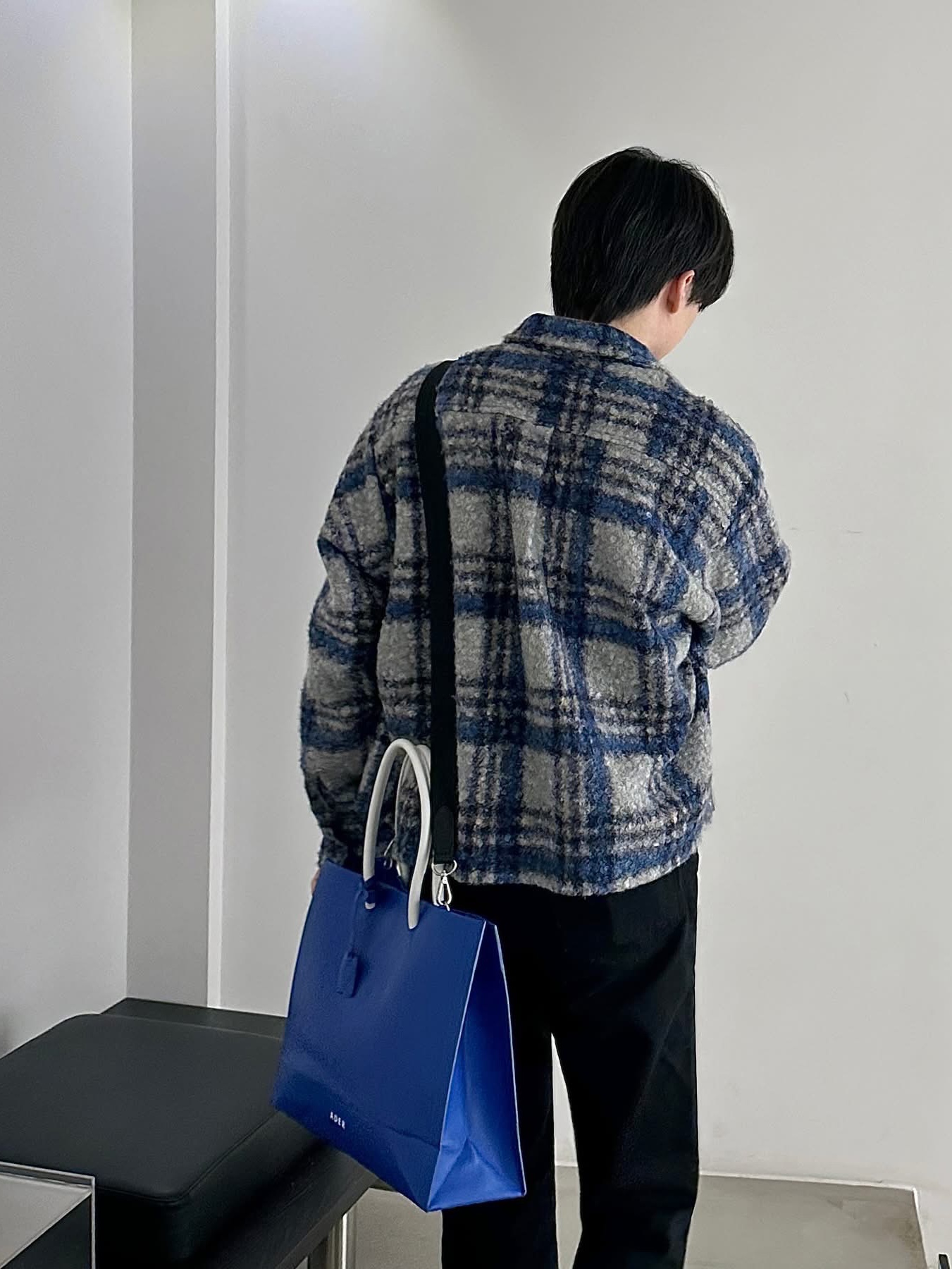 Our Legacy Ladon Leather Keychain Black, Ader Error Wide Blue Bag Blue 착용 스타일 - 6