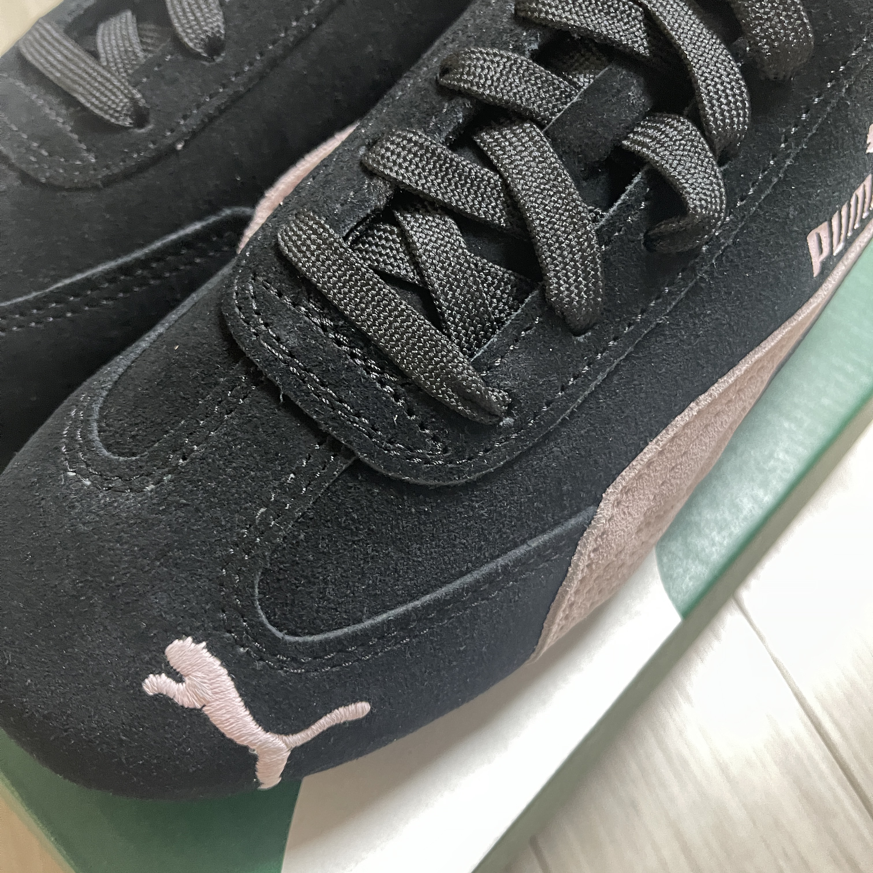 Puma Speedcat OG Black Mauve Mist 착용 스타일 - 1