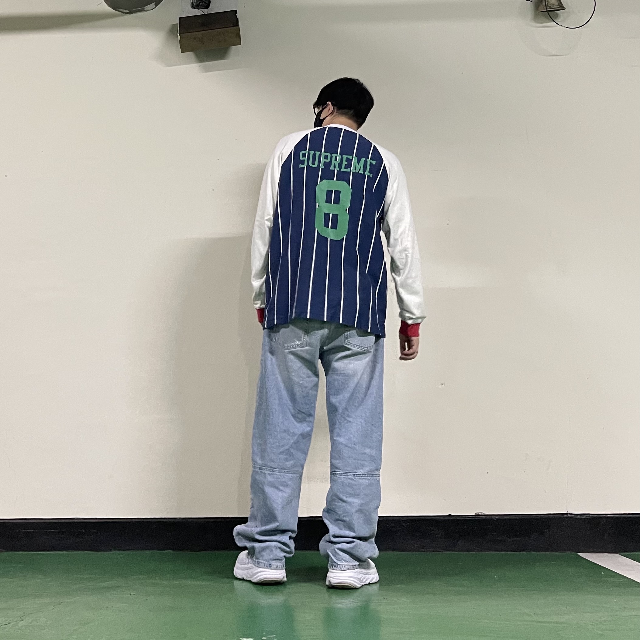 Supreme Stripe Raglan L/S Top Navy - 24FW, Hoka Bondi 6 White 착용 스타일 - 3