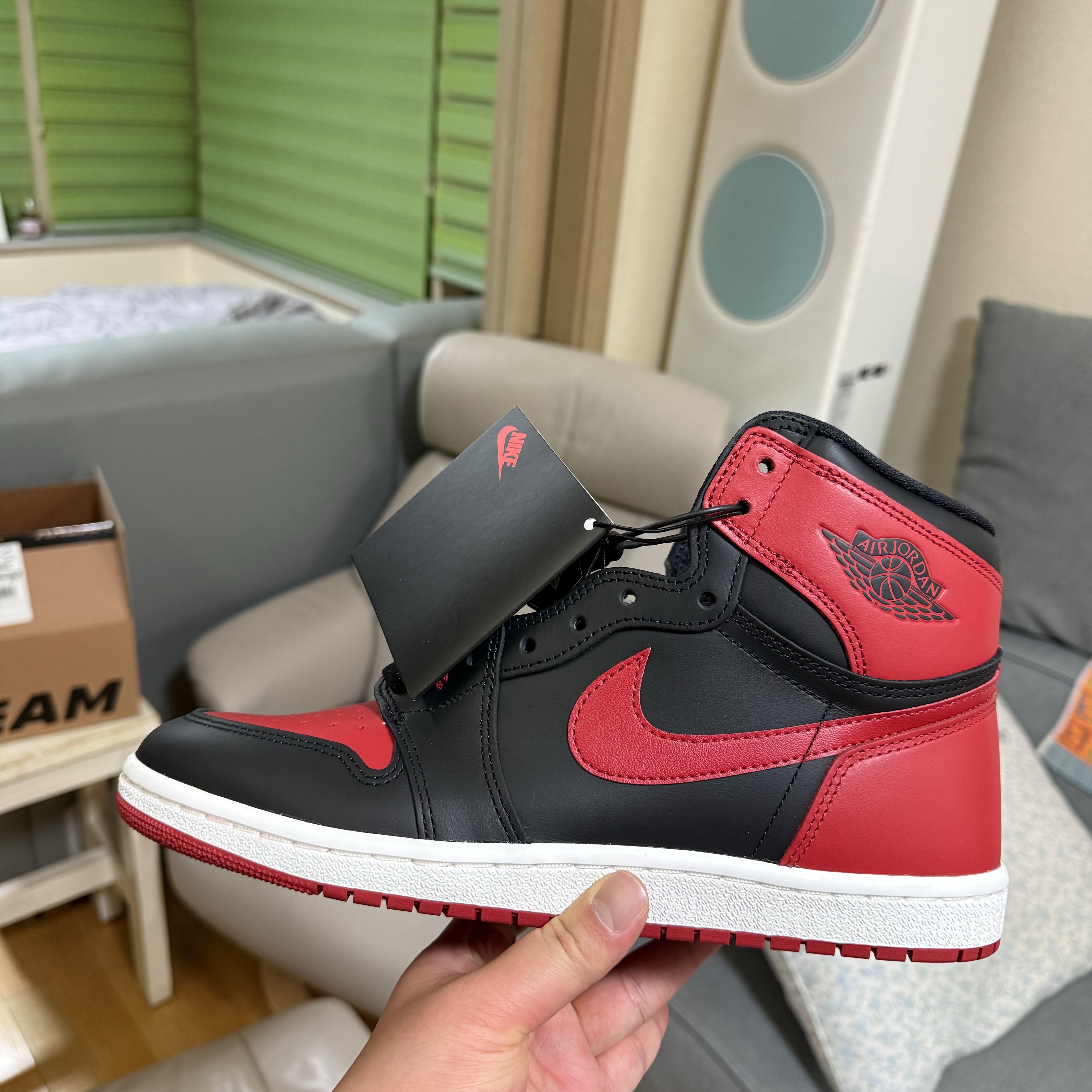 Jordan 1 High 85 Bred 착용 스타일 - 2