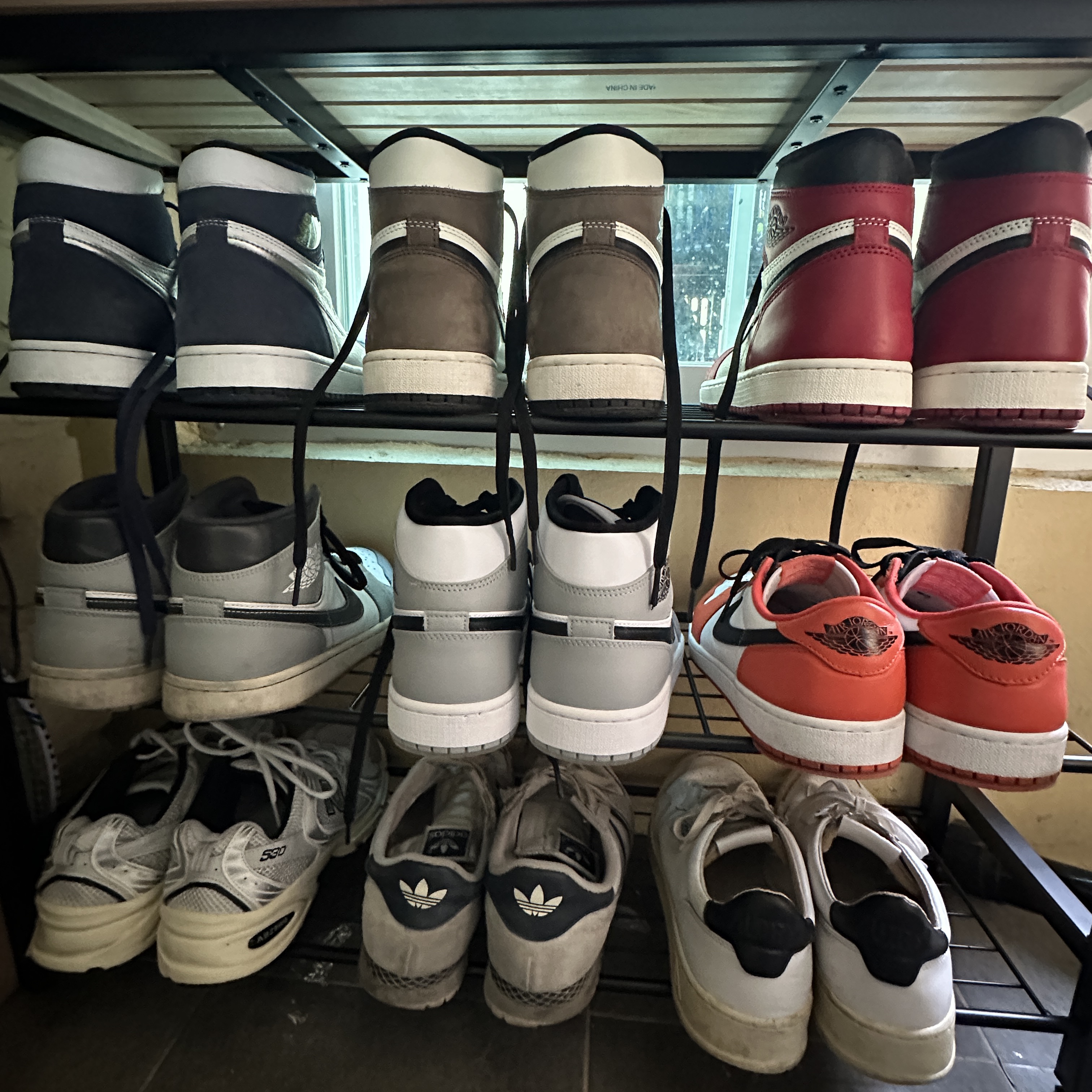 Jordan 1 Retro High OG Chicago 2022, Jordan 1 Retro High OG CO.JP Midnight Navy 착용 스타일 - 1