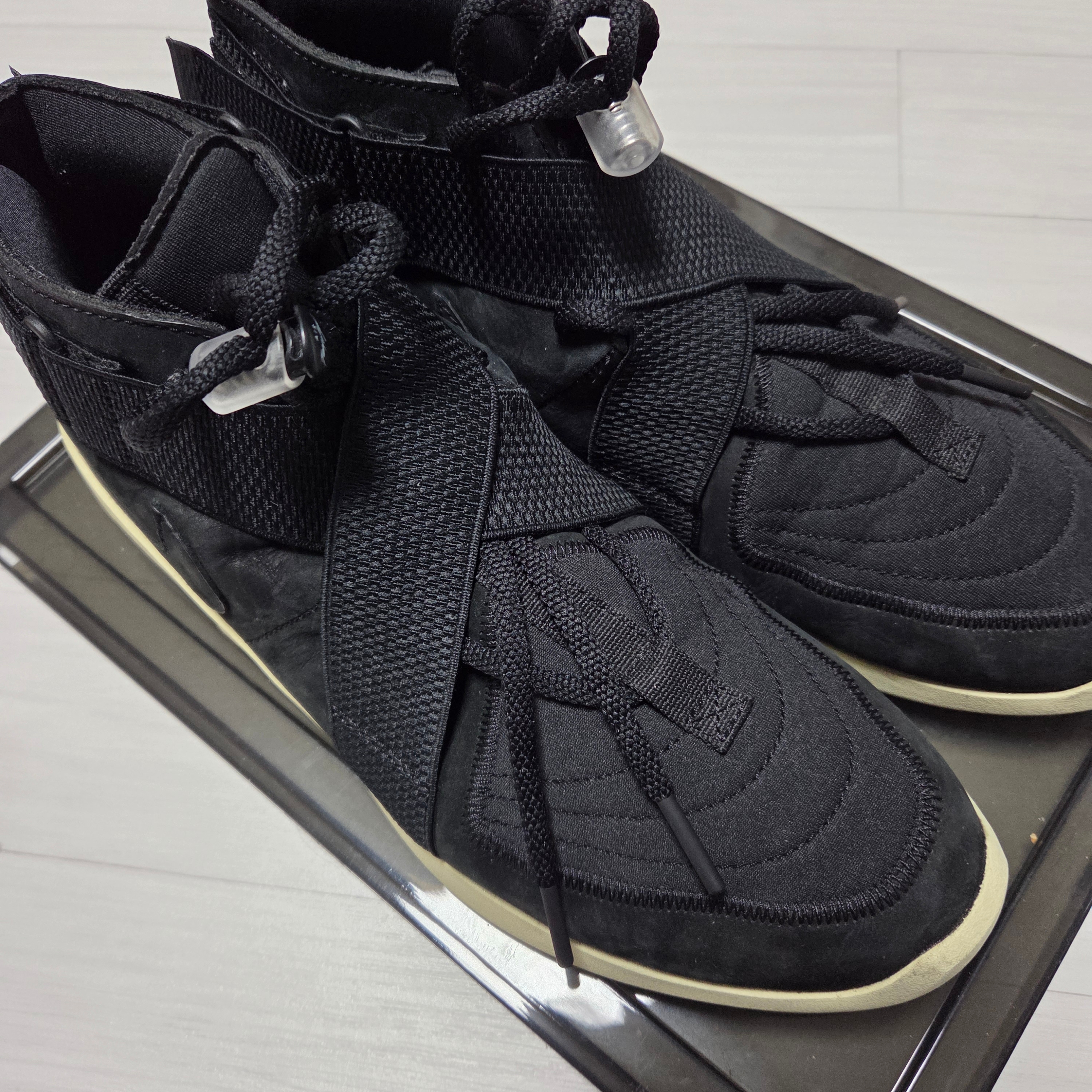 Nike x Fear of God Air Fear of God Raid Black 착용 스타일