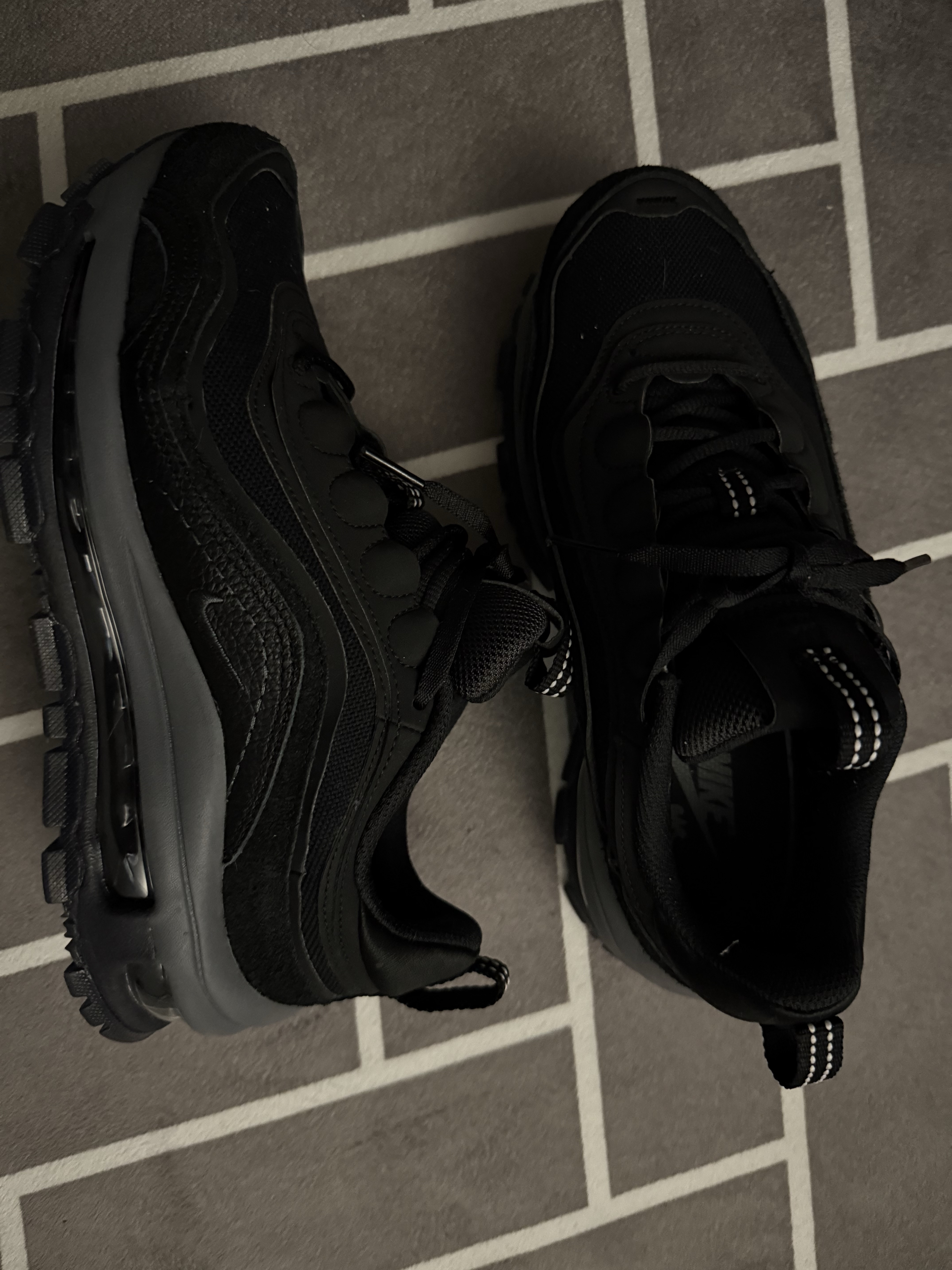 (W) Nike Air Max 97 Futura Black 착용 스타일