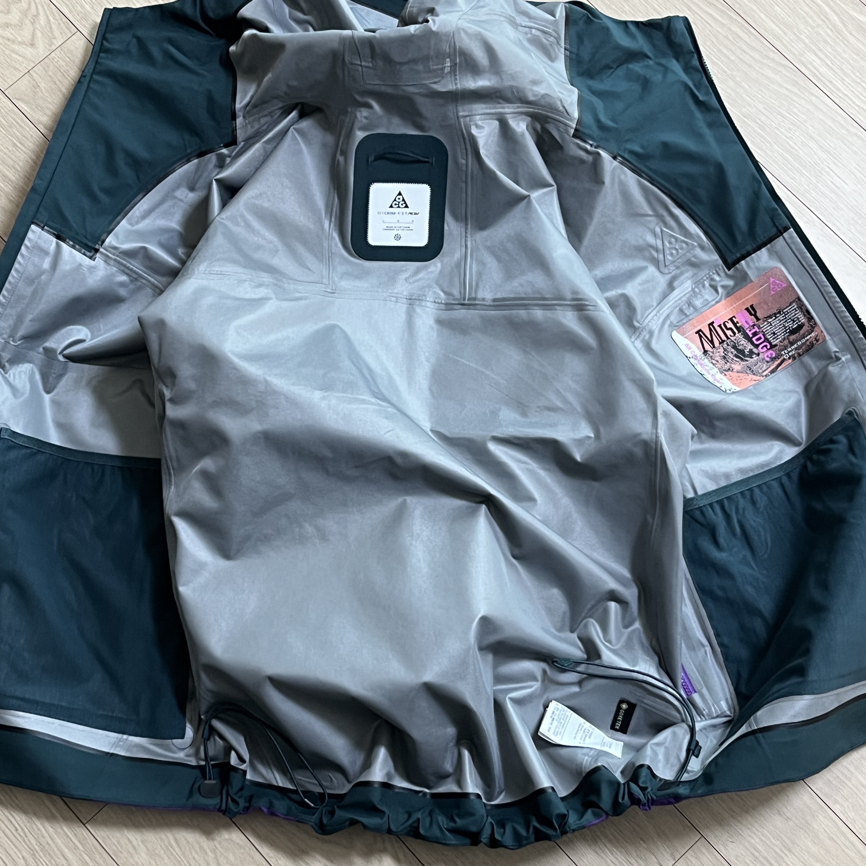 Nike ACG Storm-Fit ADV Gore-Tex Misery Ridge Jacket Deep Jungle - Asia 착용 스타일 - 3