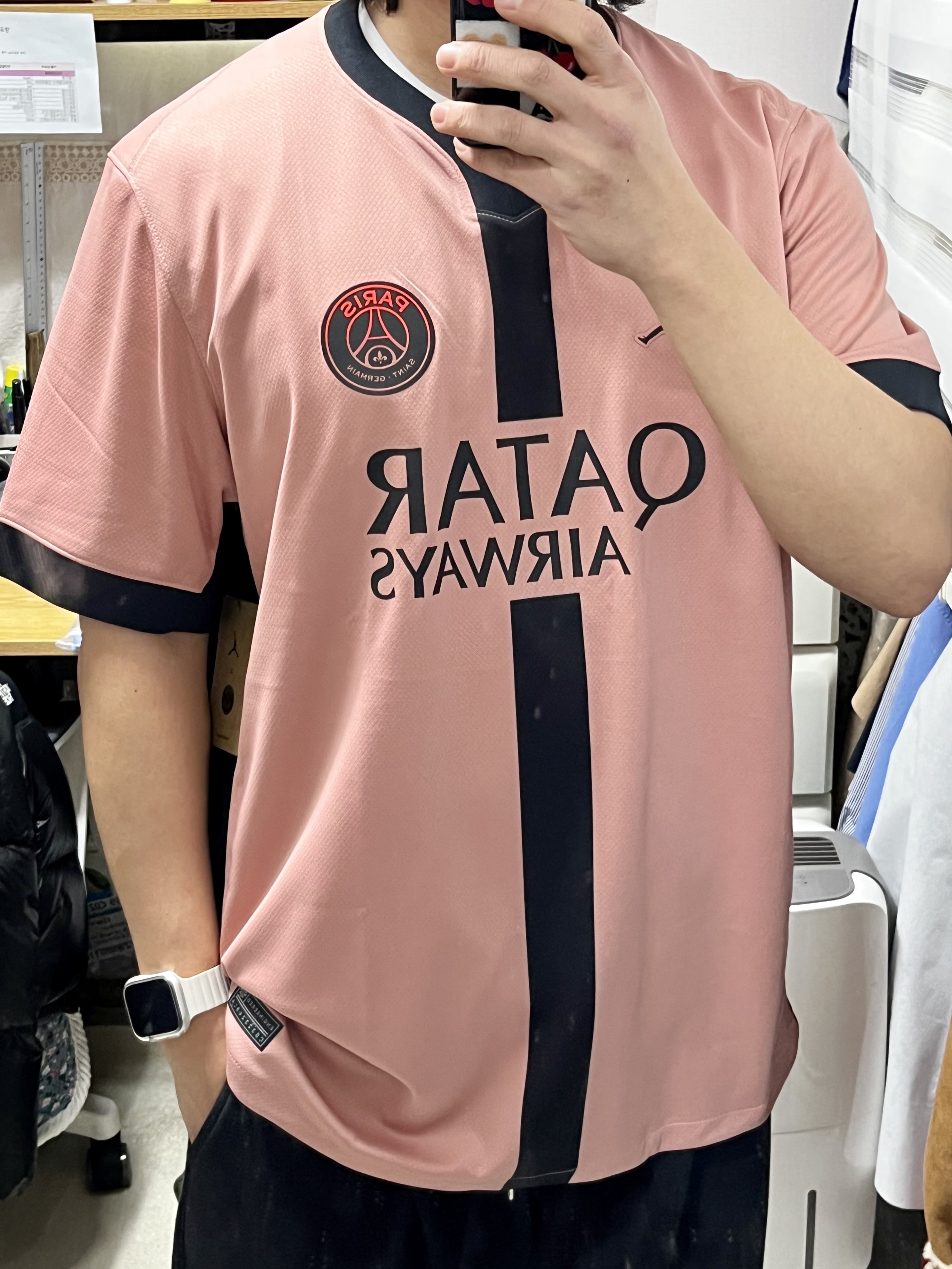 Jordan X Paris Saint-Germain 2024/25 Dri-Fit Stadium 3rd Replica Jersey Rust Pink (Non Marking Ver.) 착용 스타일 - 2