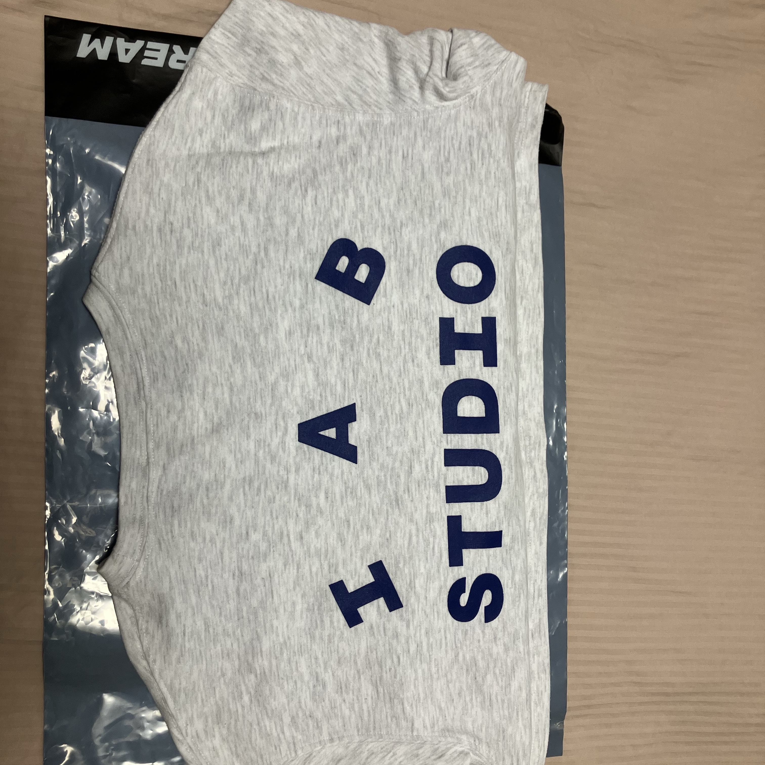 IAB Studio Sweatshirt Light Gray - 23FW 착용 스타일