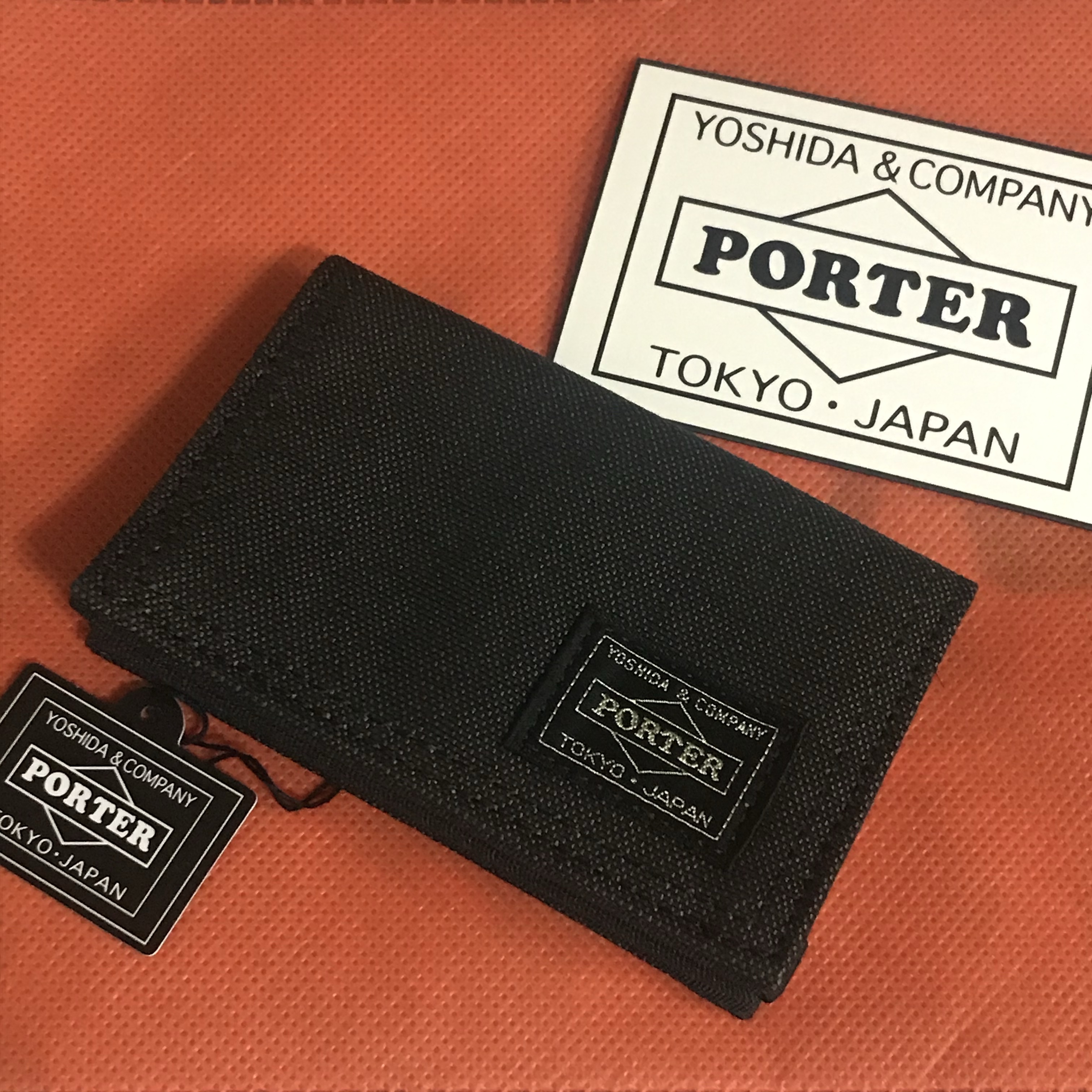Porter Duck Card Case Black 착용 스타일