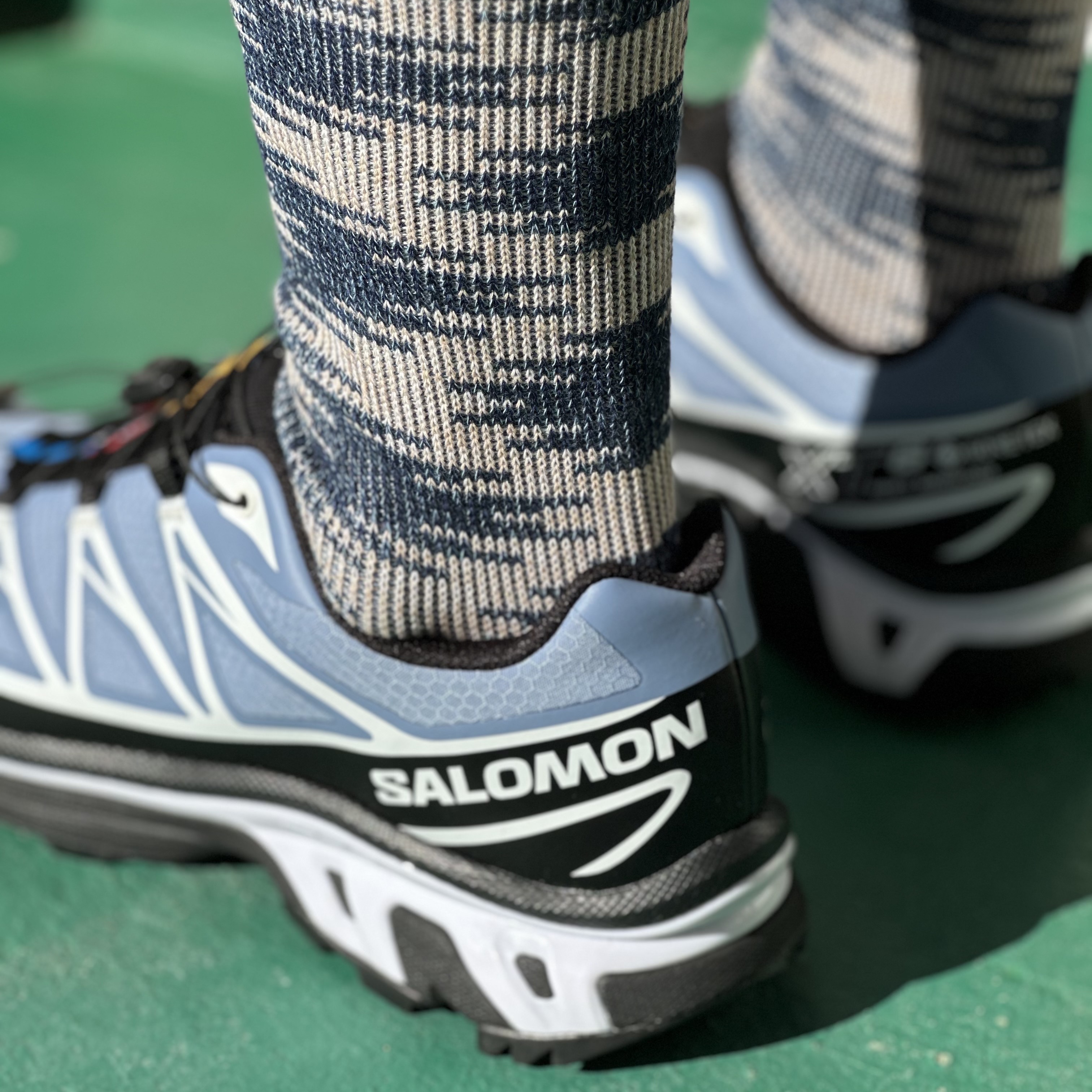 Salomon XT-6 GTX Black Infinity 착용 스타일 - 2