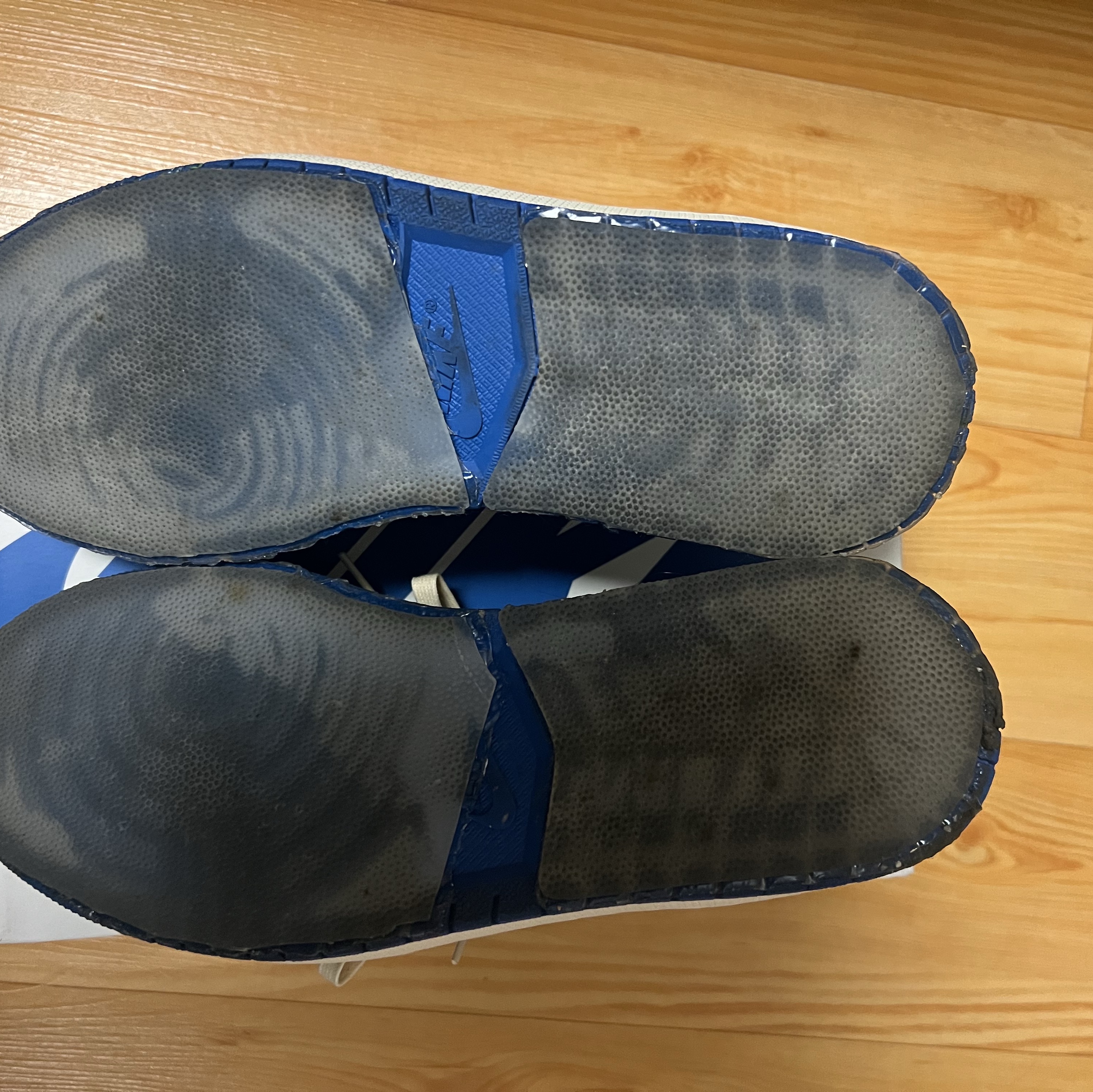 Jordan 1 x Travis Scott x Fragment Retro Low OG SP Military Blue 착용 스타일 - 5