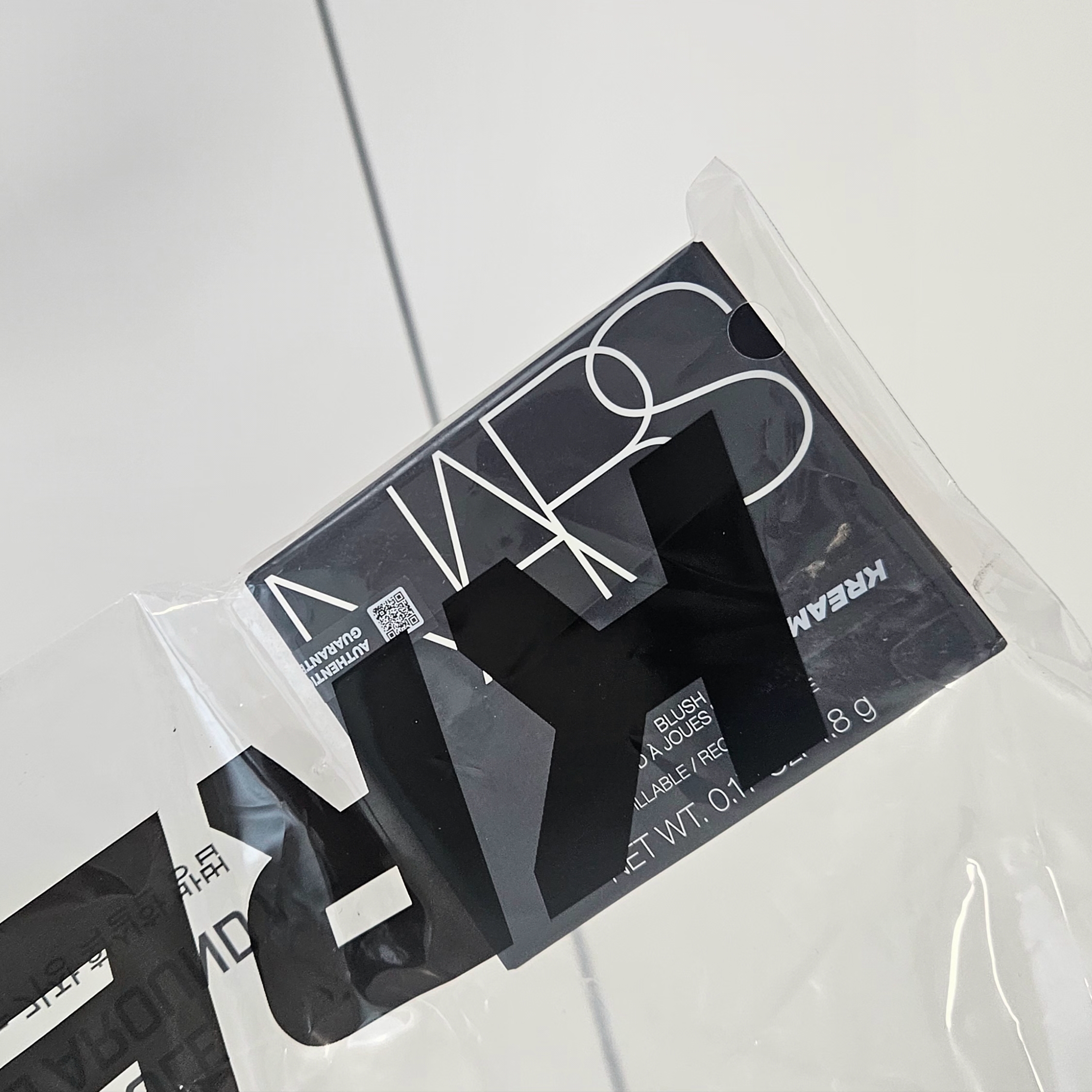 Nars Blush Behave 착용 스타일 - 3