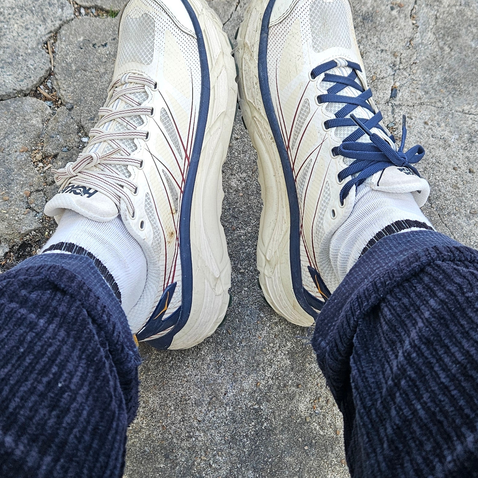Hoka Mafate Speed 2 Alabaster Oat Milk 착용 스타일