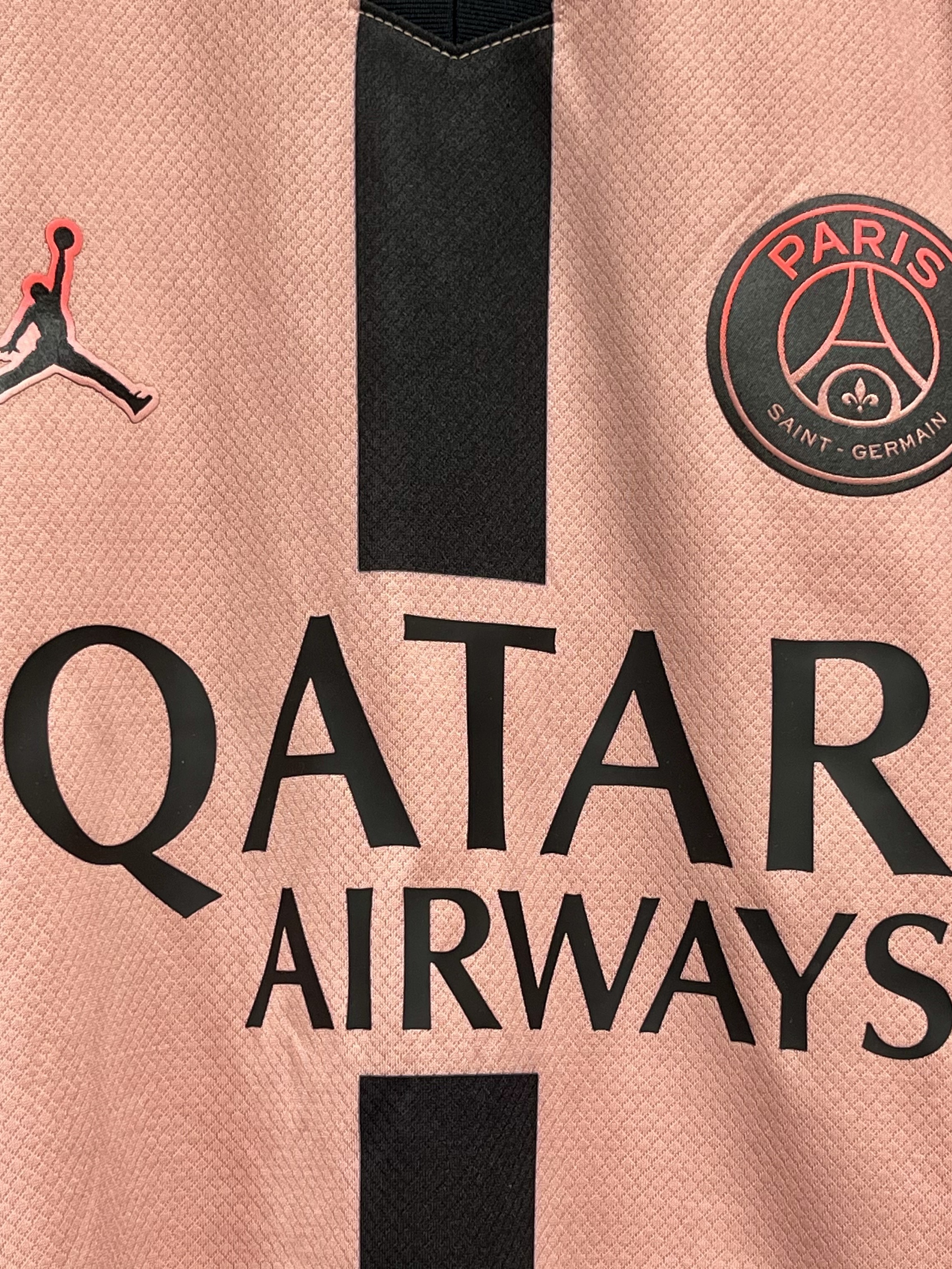 Jordan X Paris Saint-Germain 2024/25 Dri-Fit Stadium 3rd Replica Jersey Rust Pink (Non Marking Ver.) 착용 스타일 - 4