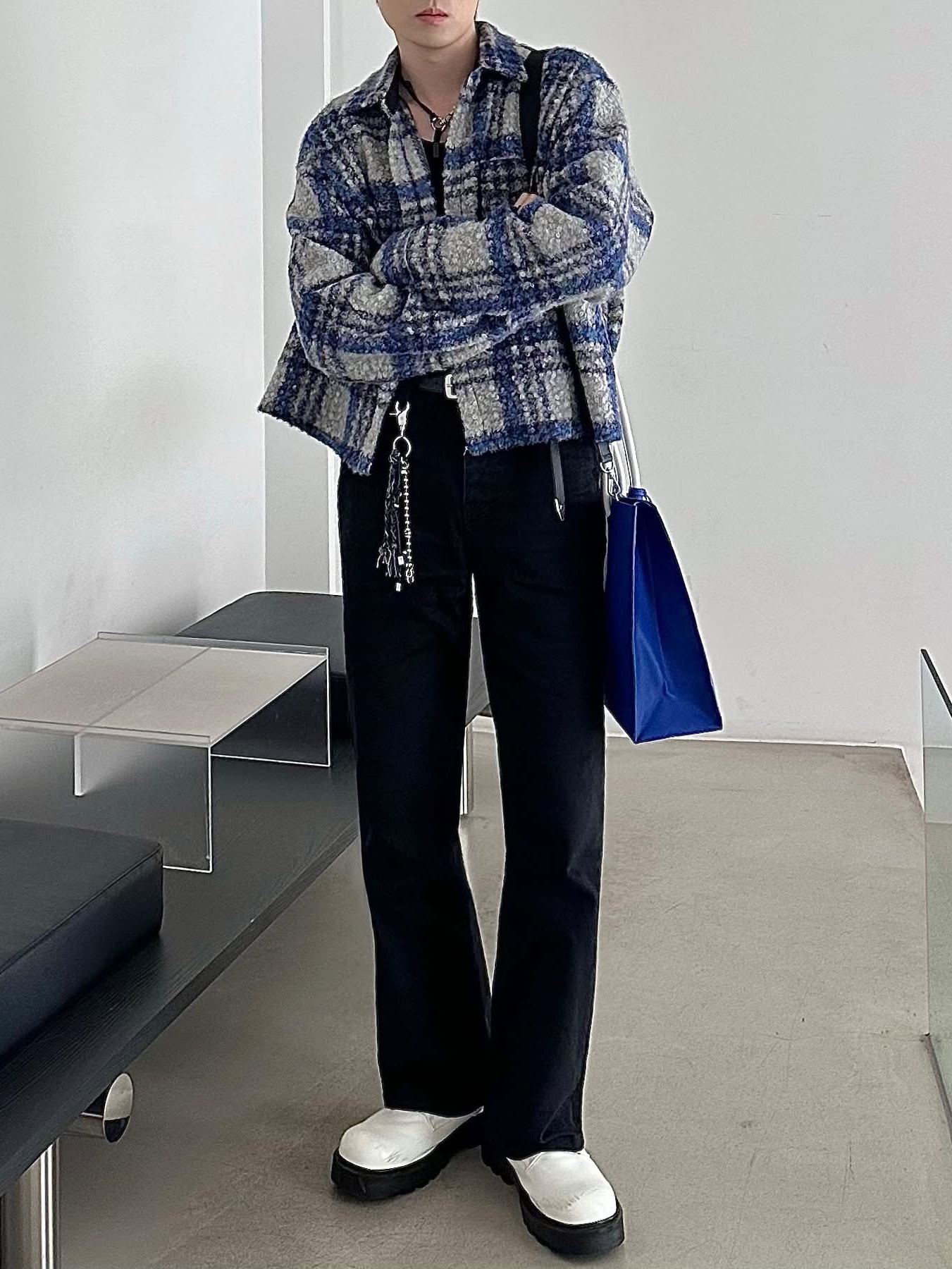 Our Legacy Ladon Leather Keychain Black, Ader Error Wide Blue Bag Blue 착용 스타일 - 2