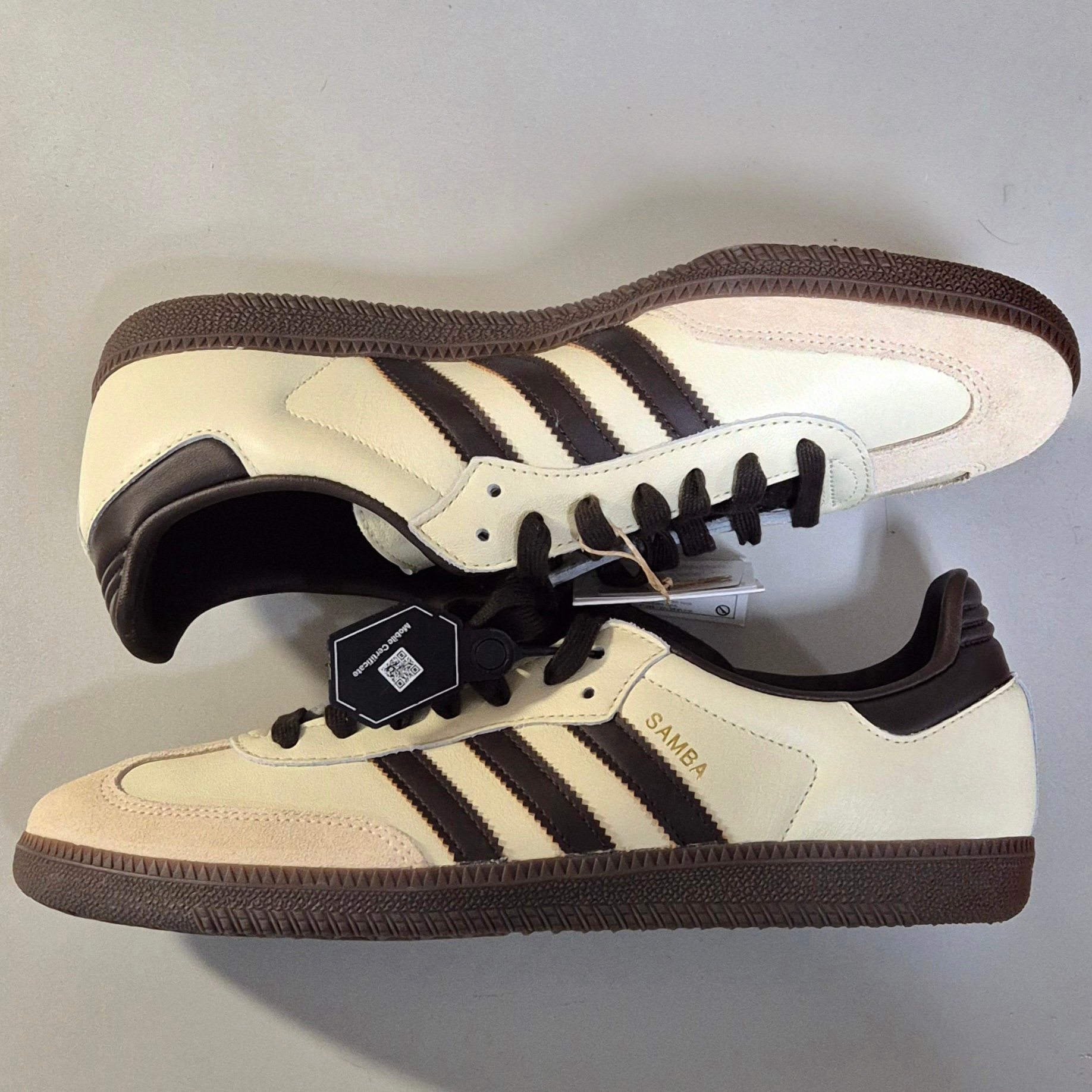 Adidas Samba OG Cream White Dark Brown 착용 스타일