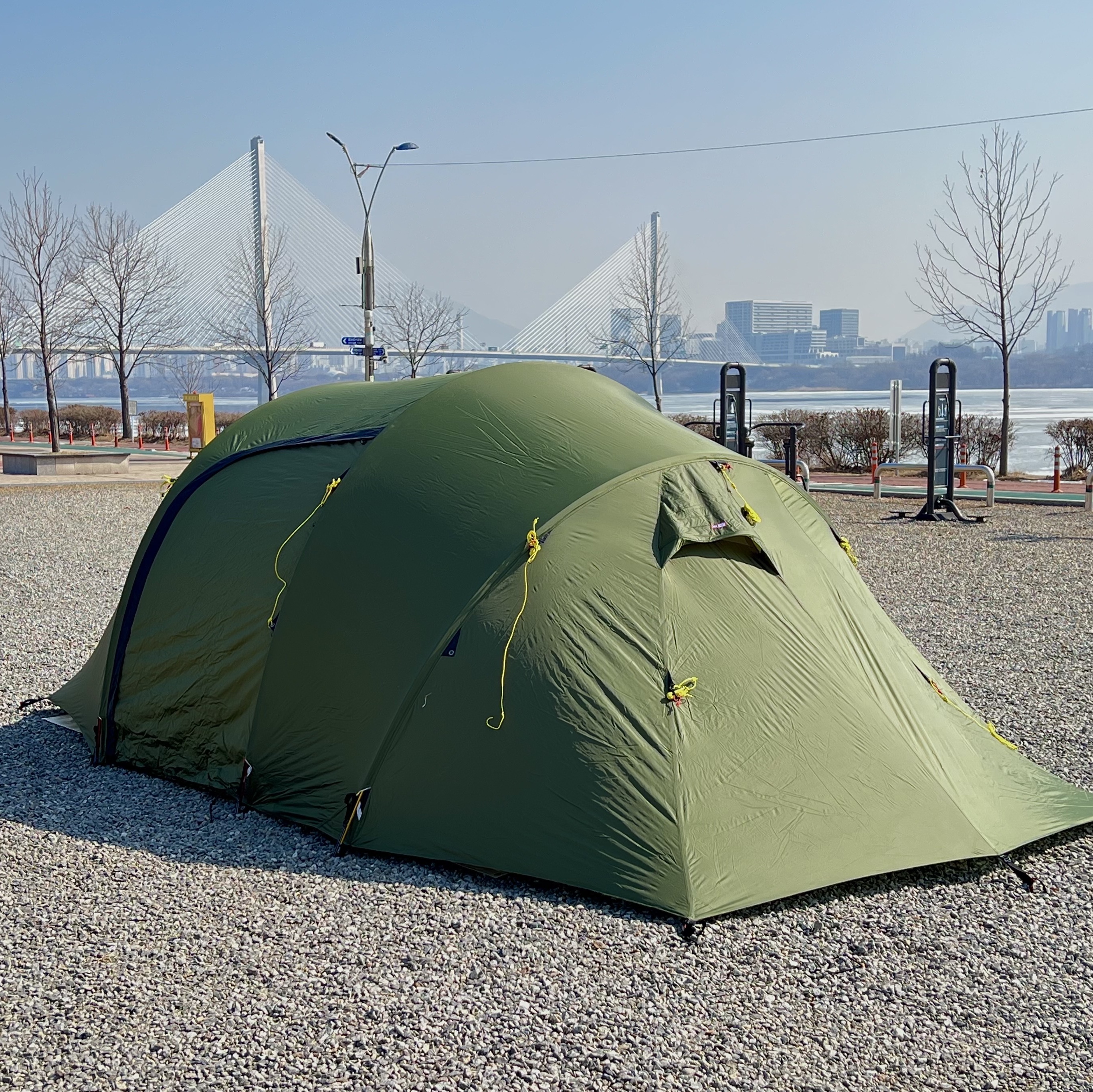 Helsport Gimle Family 4+ Outer Tent 착용 스타일 - 1