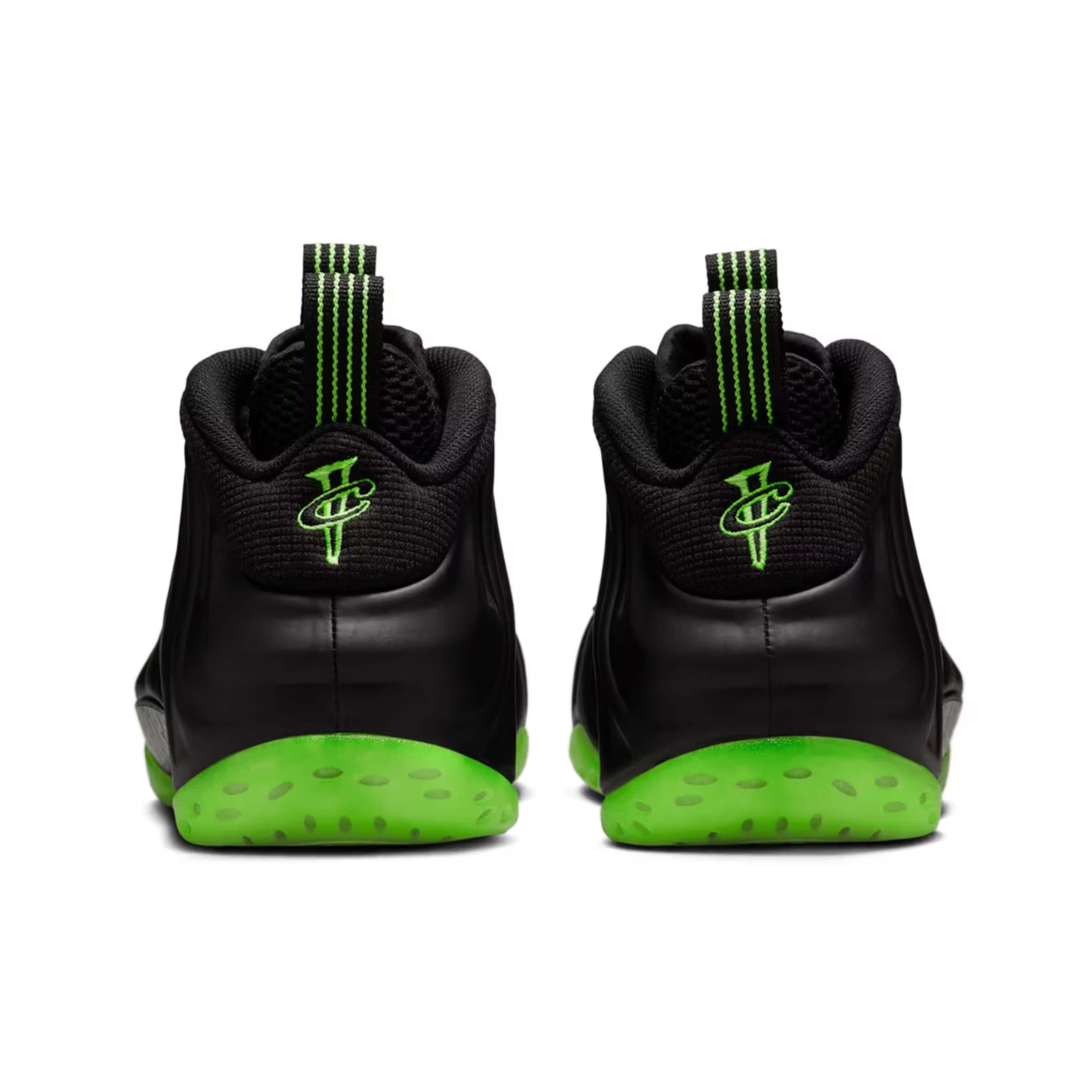 Nike Air Foamposite One Black Volt 착용 스타일 - 3