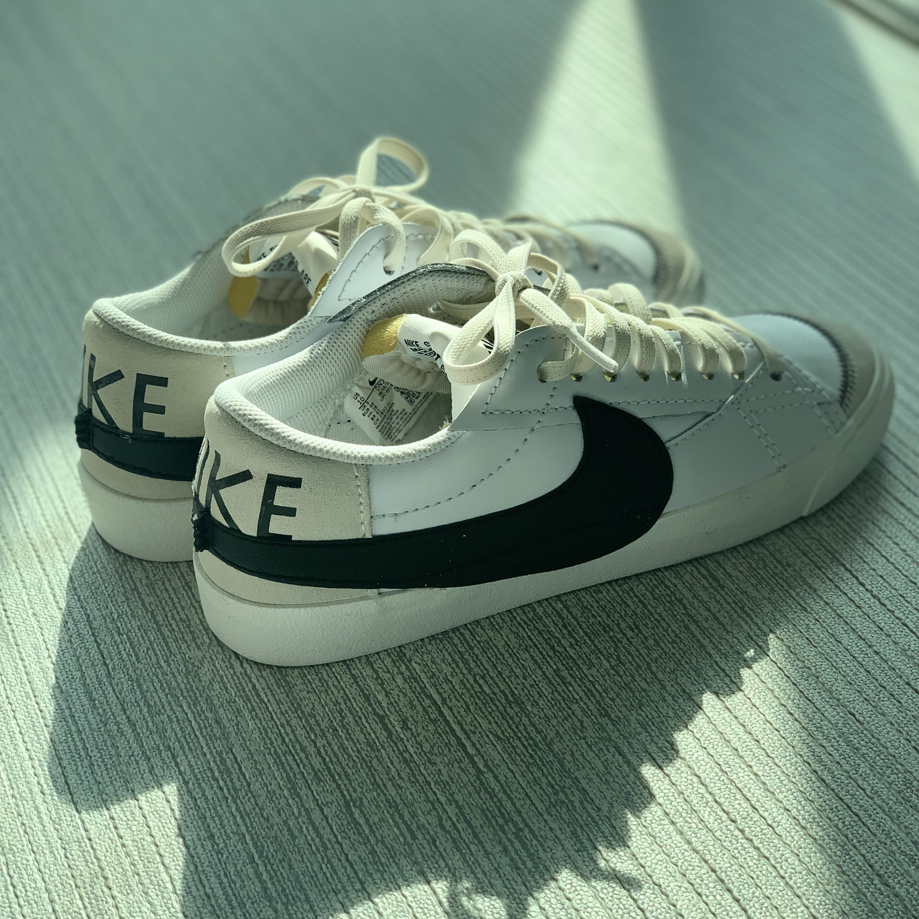 Nike Blazer Low '77 Jumbo White Black 착용 스타일