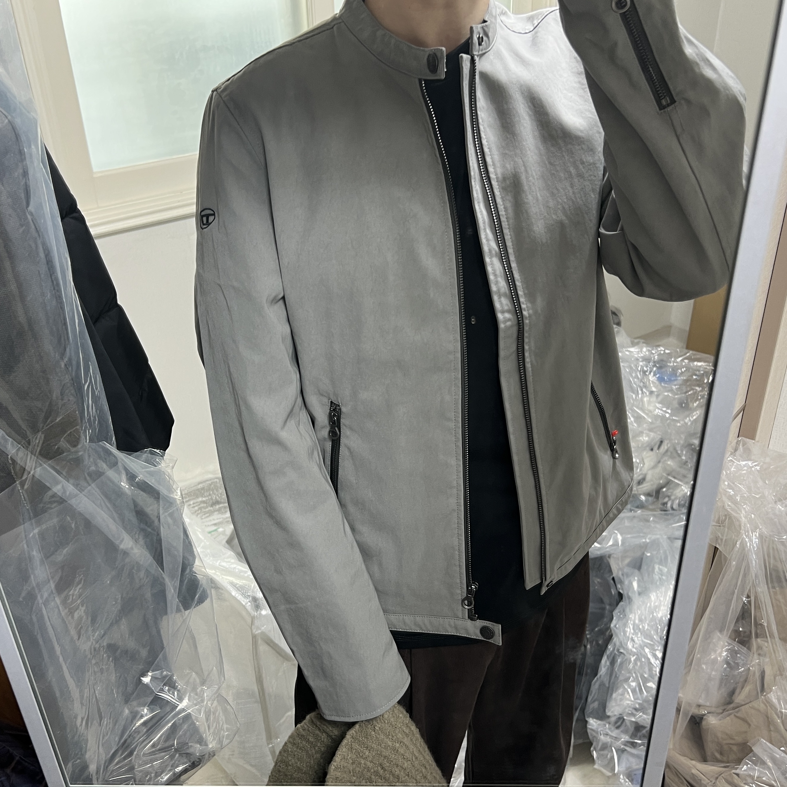 Diesel J-Glory Nylon Jacket Grey 착용 스타일