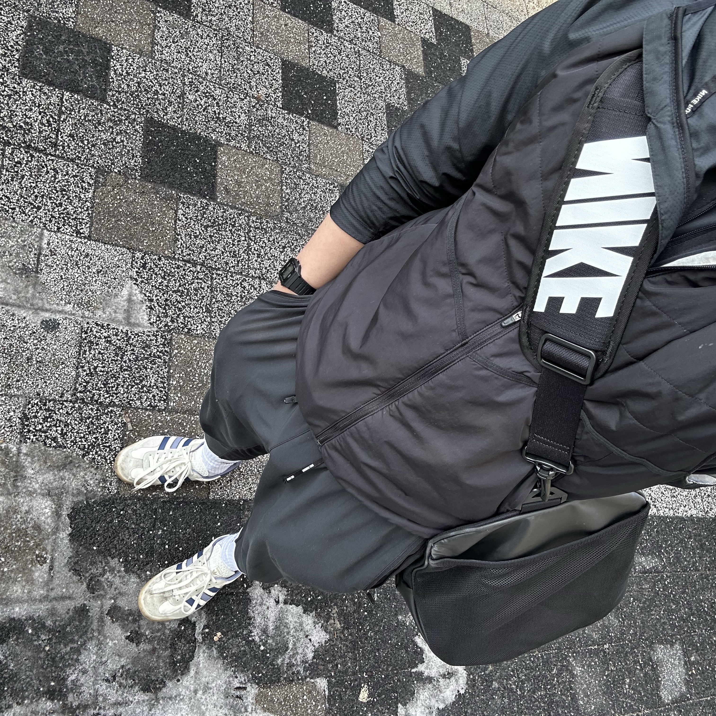 Nike Brasilia 9.5 Training Duffle Bag Medium 60L Black, Casio F-91WB-1ADF 착용 스타일