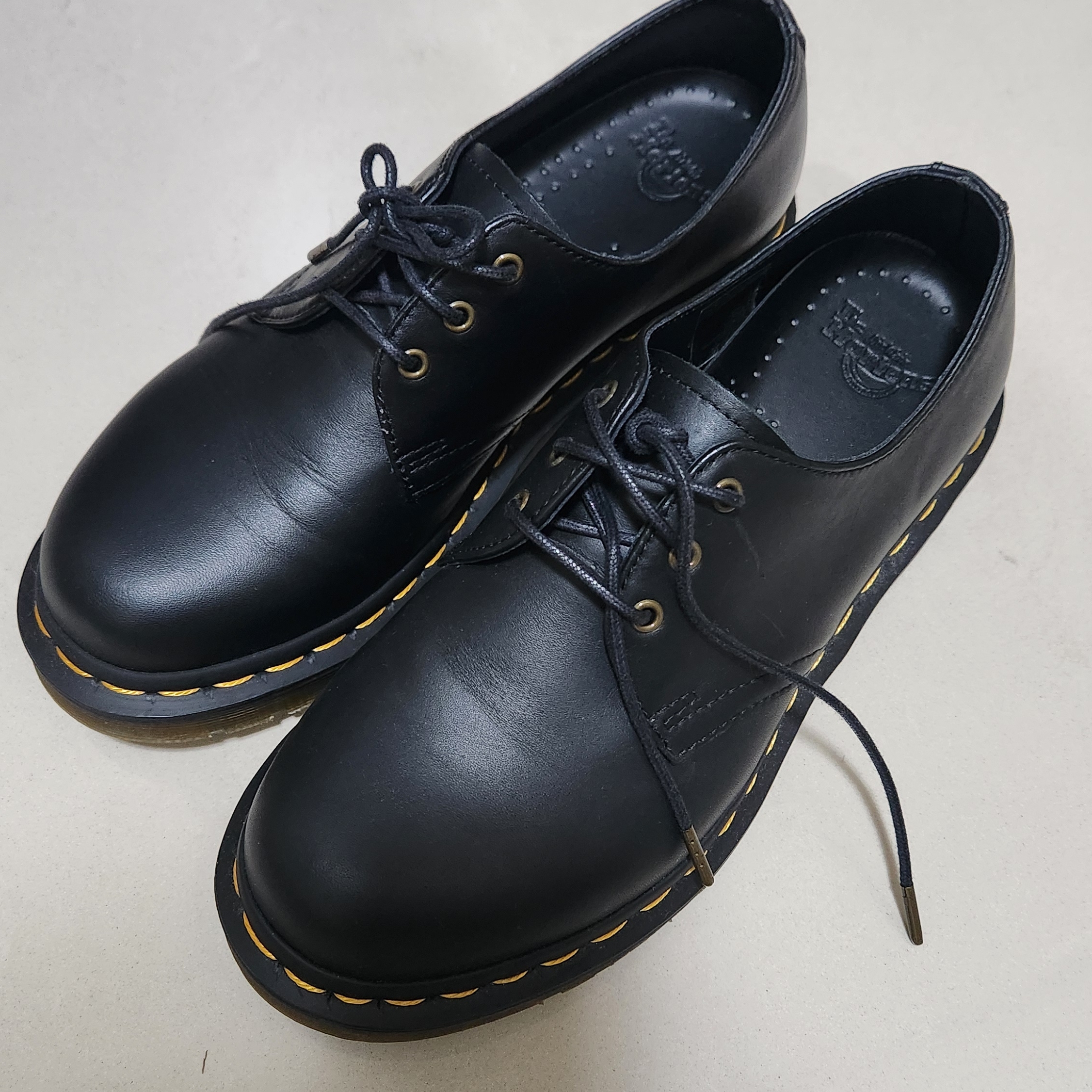 Dr. Martens 1461 Smooth Black 착용 스타일