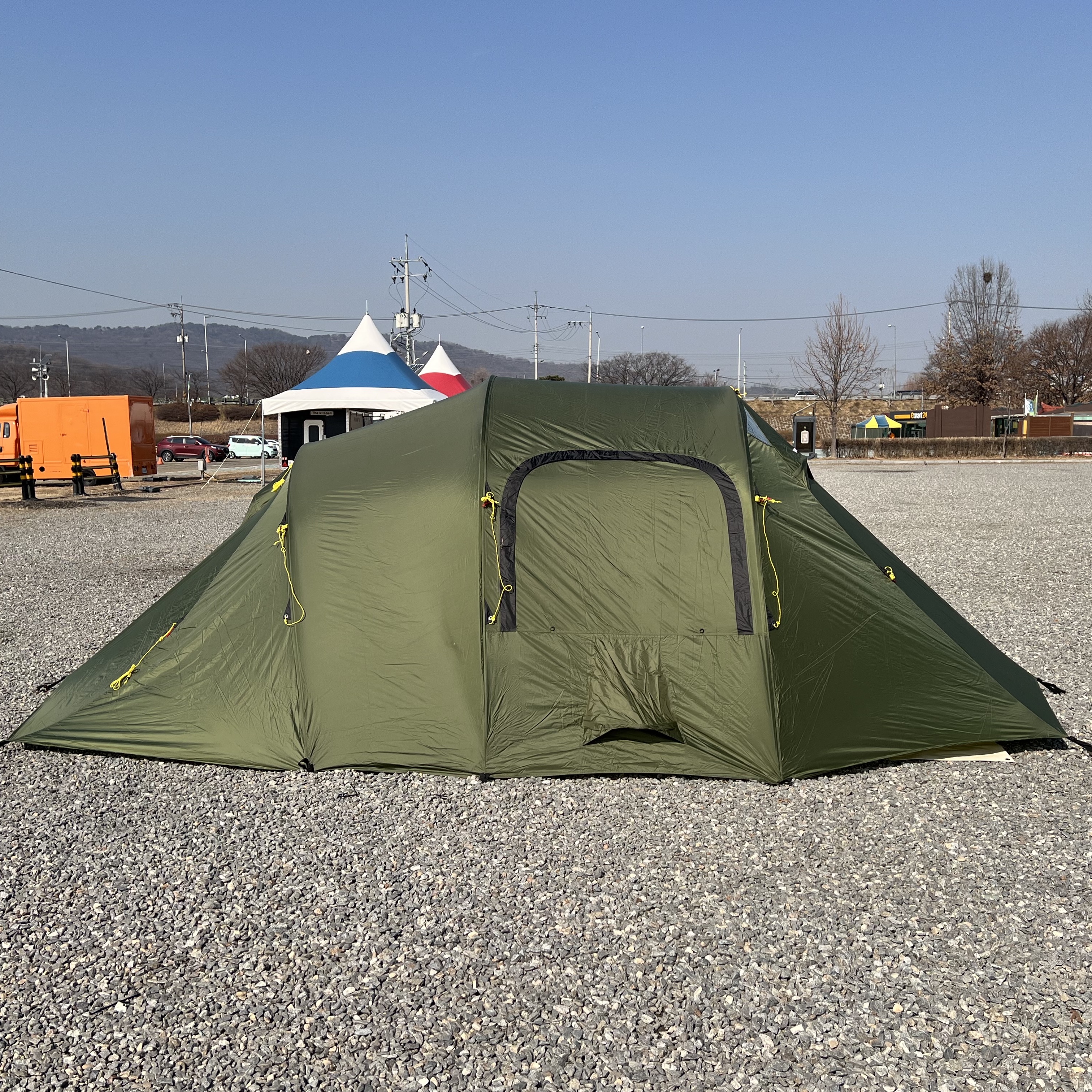Helsport Gimle Family 4+ Outer Tent 착용 스타일 - 4