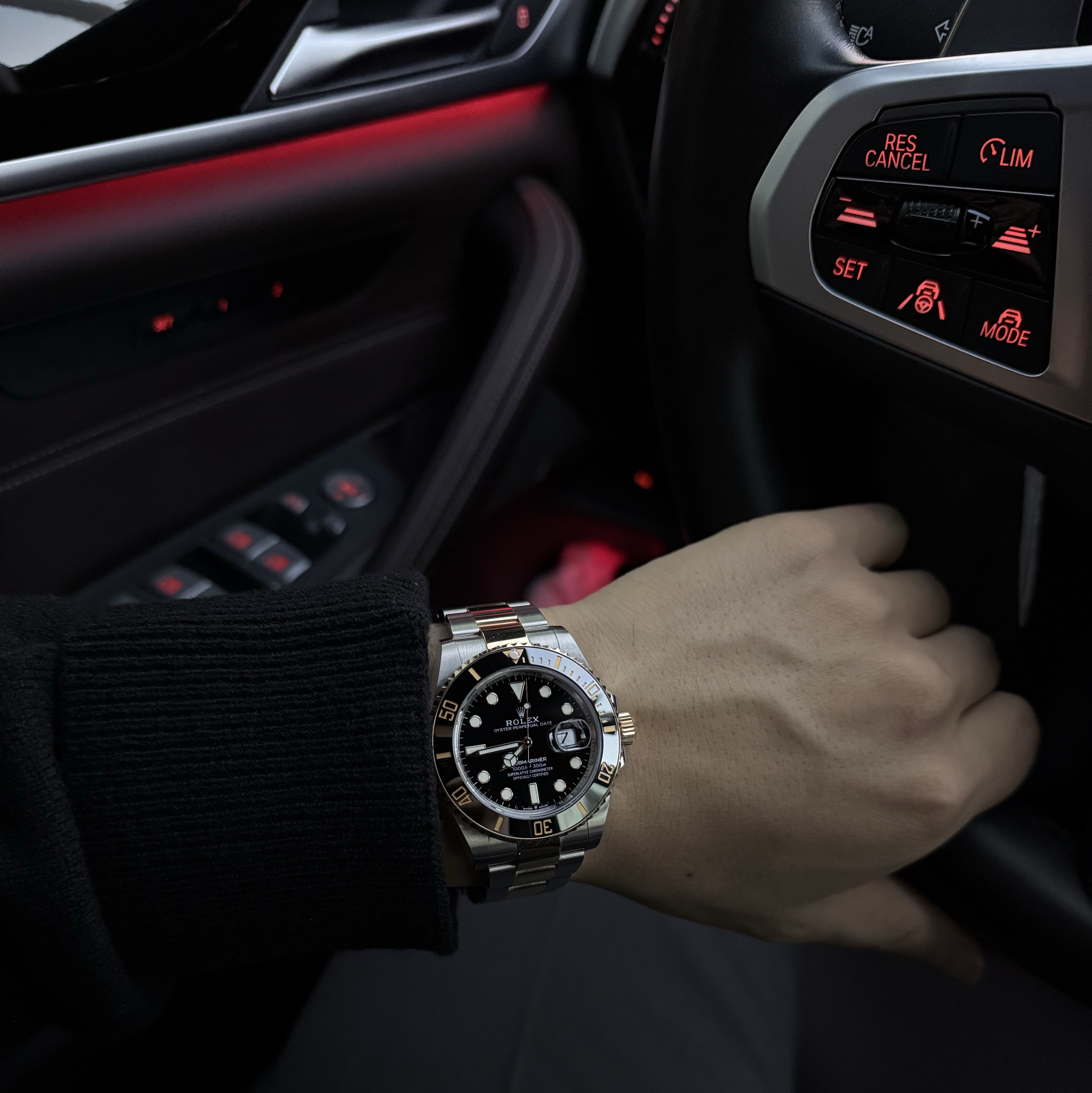Rolex Submariner Date 41mm 126613LN Black Oyster 착용 스타일