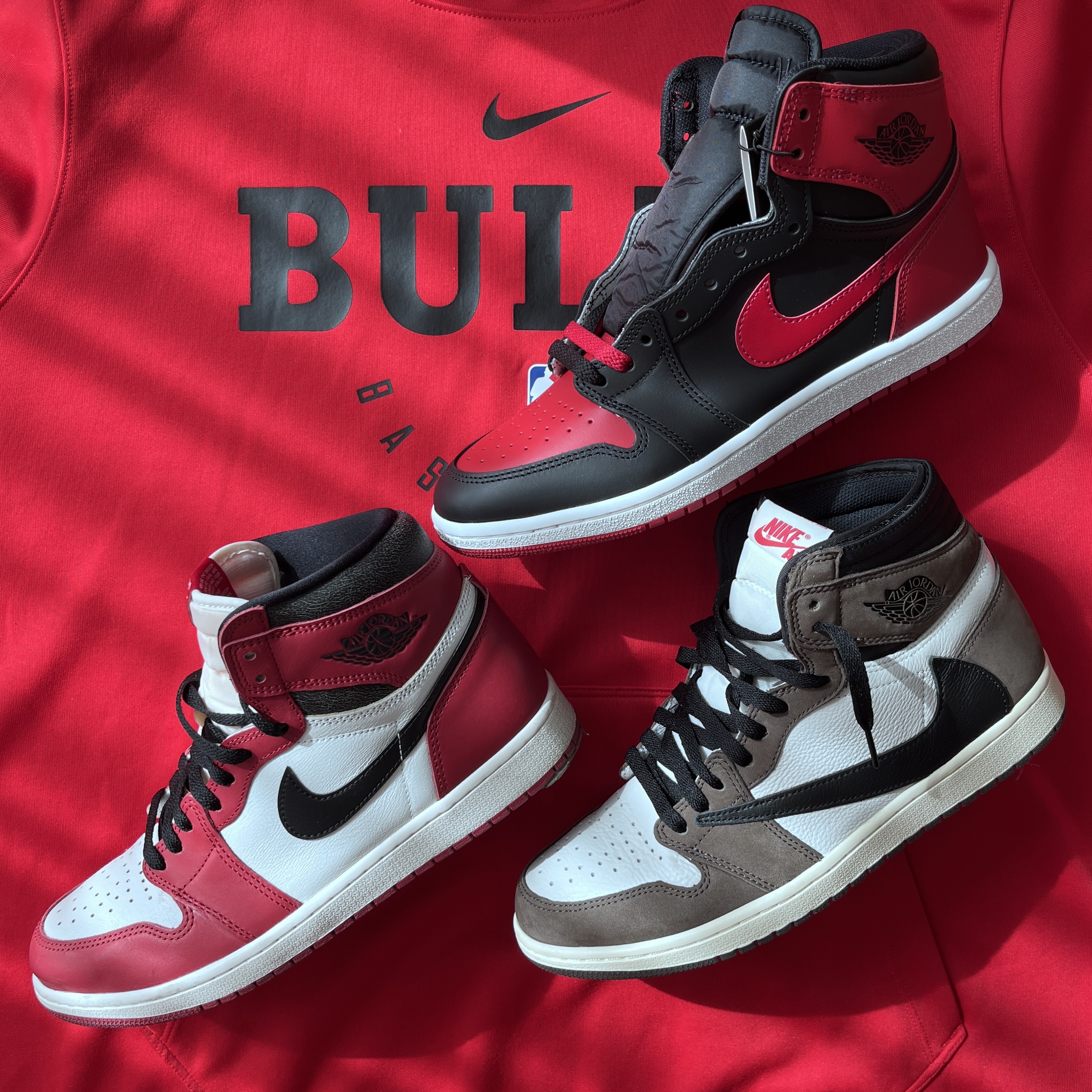 Jordan 1 Retro High OG Chicago 2022, Jordan 1 x Travis Scott Retro High OG SP Mocha 착용 스타일 - 4