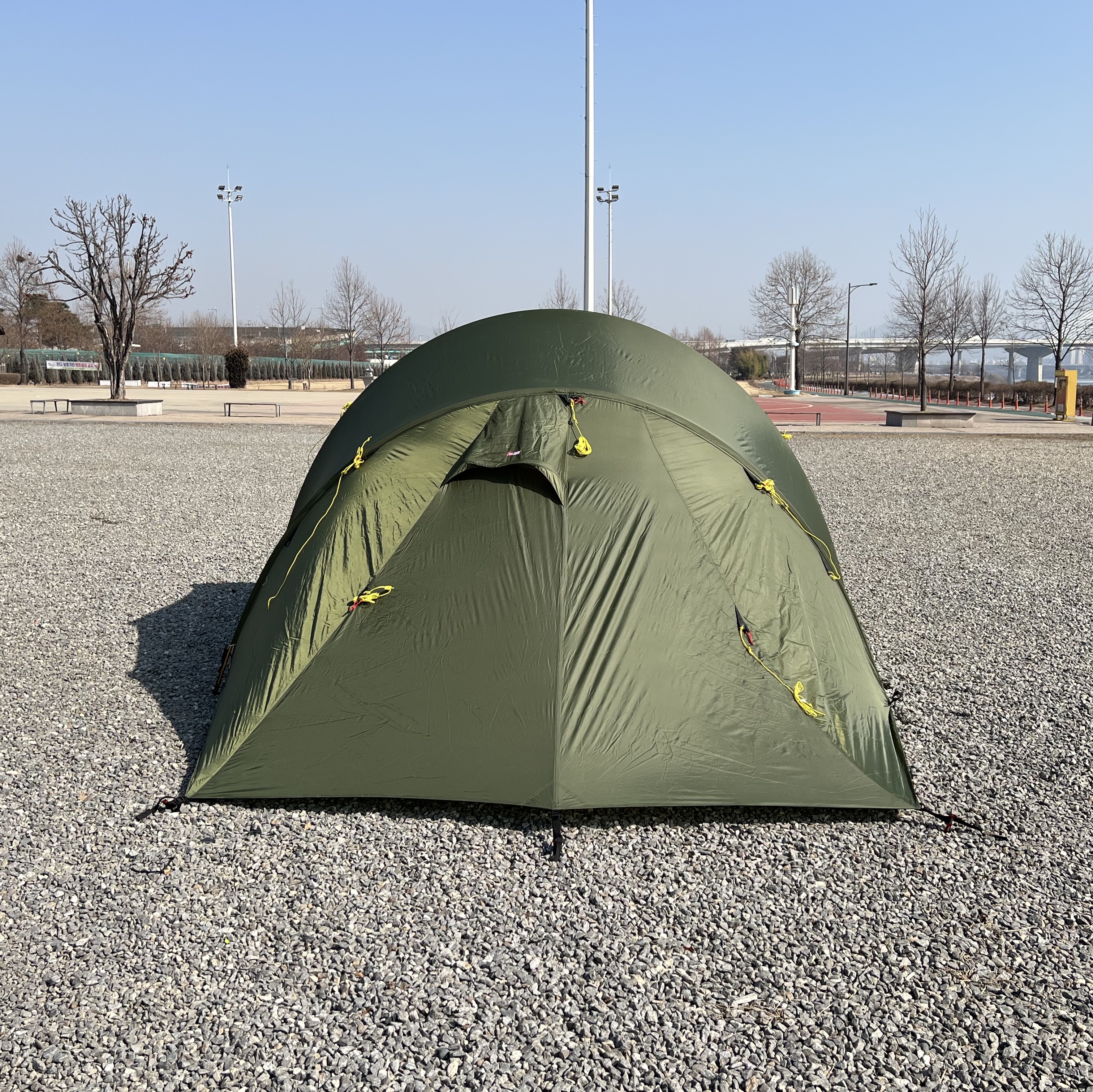 Helsport Gimle Family 4+ Outer Tent 착용 스타일 - 2