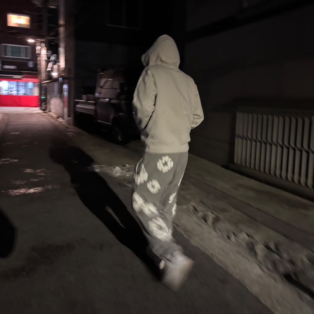 Denim Tears The Cotton Wreath Sweatpants Grey, Nike Air Force 1 '07 Low White 착용 스타일 - 2