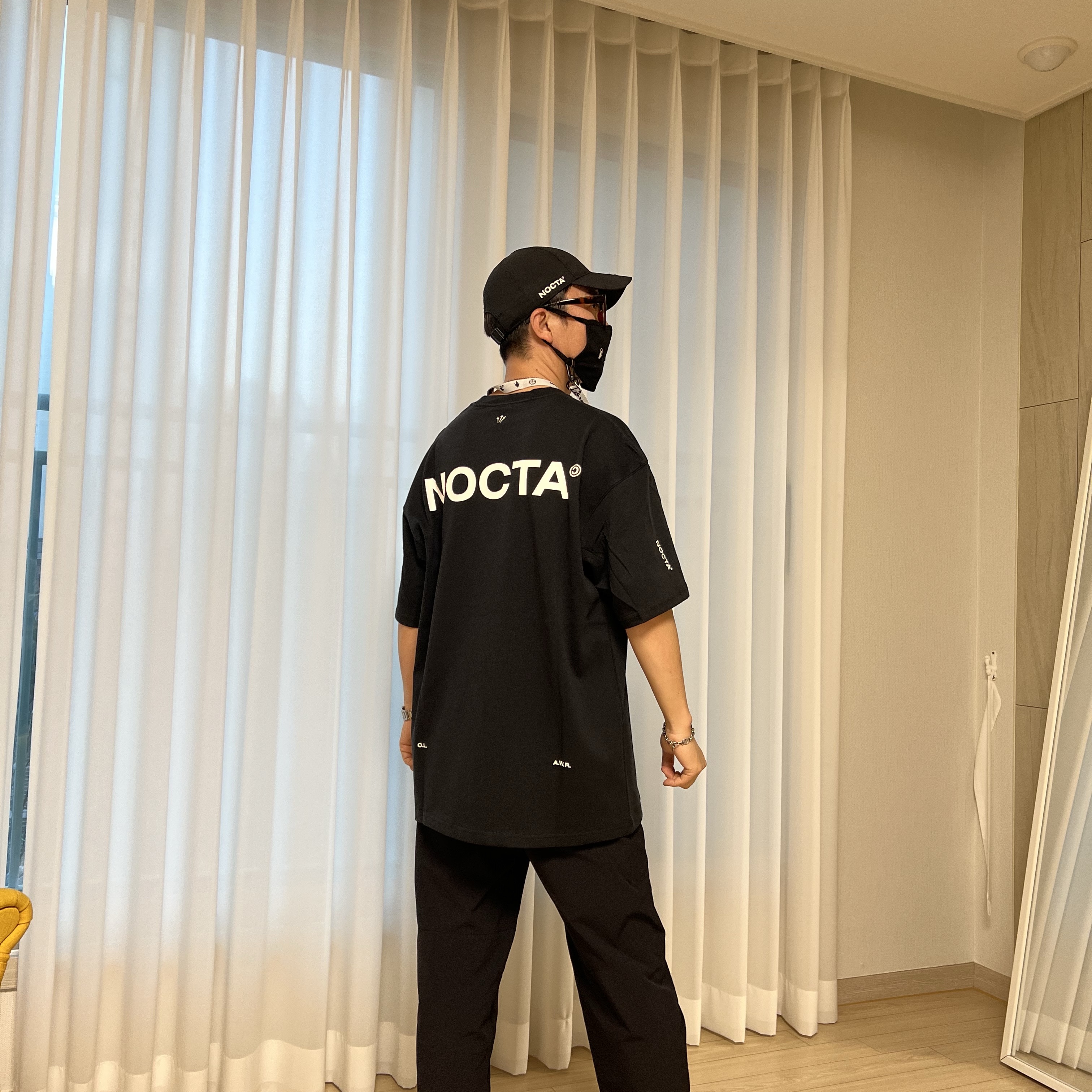 Nike x Drake Nocta Max 90 T-Shirt Black (FN7663-010) 착용 스타일 - 5