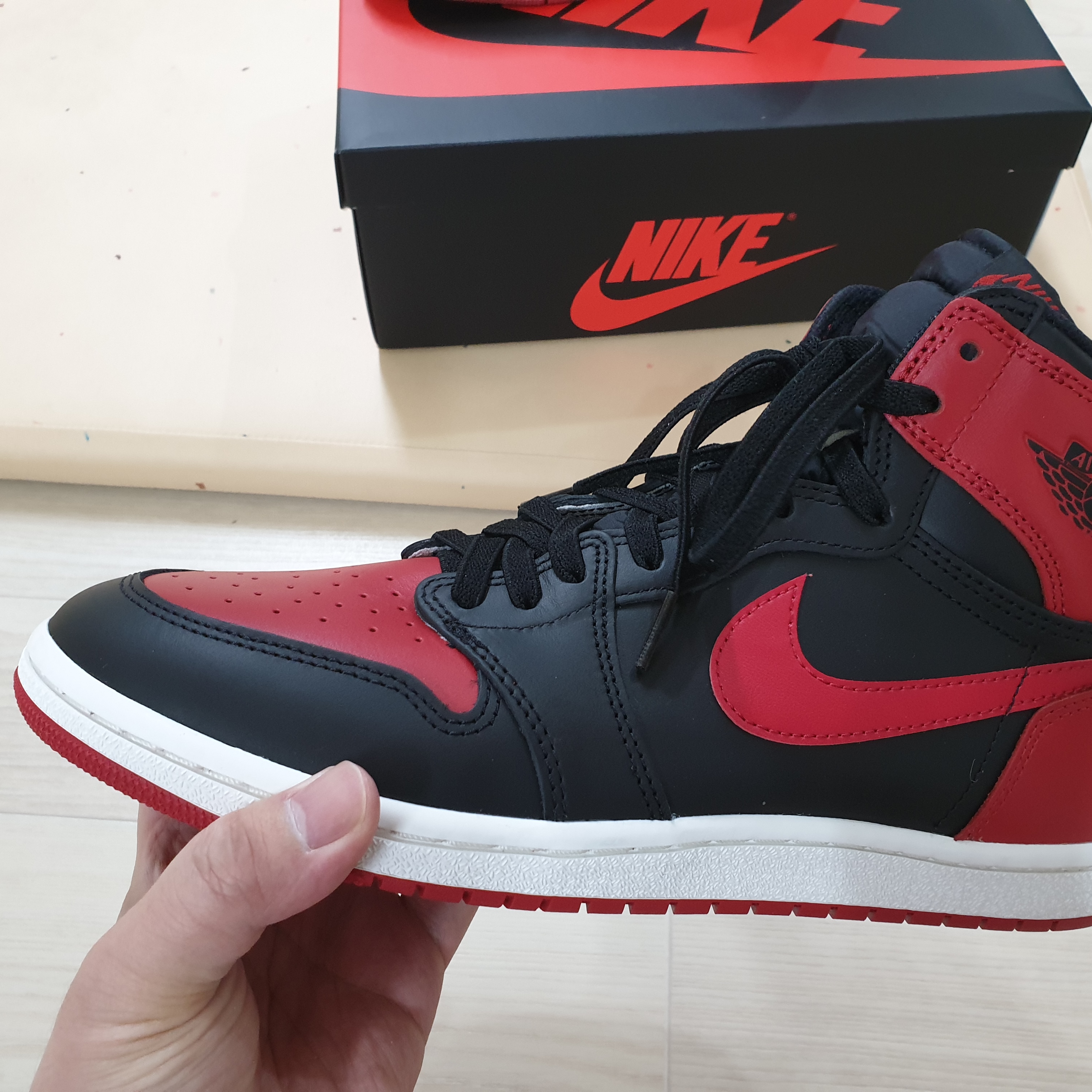 Jordan 1 High 85 Bred 착용 스타일 - 4