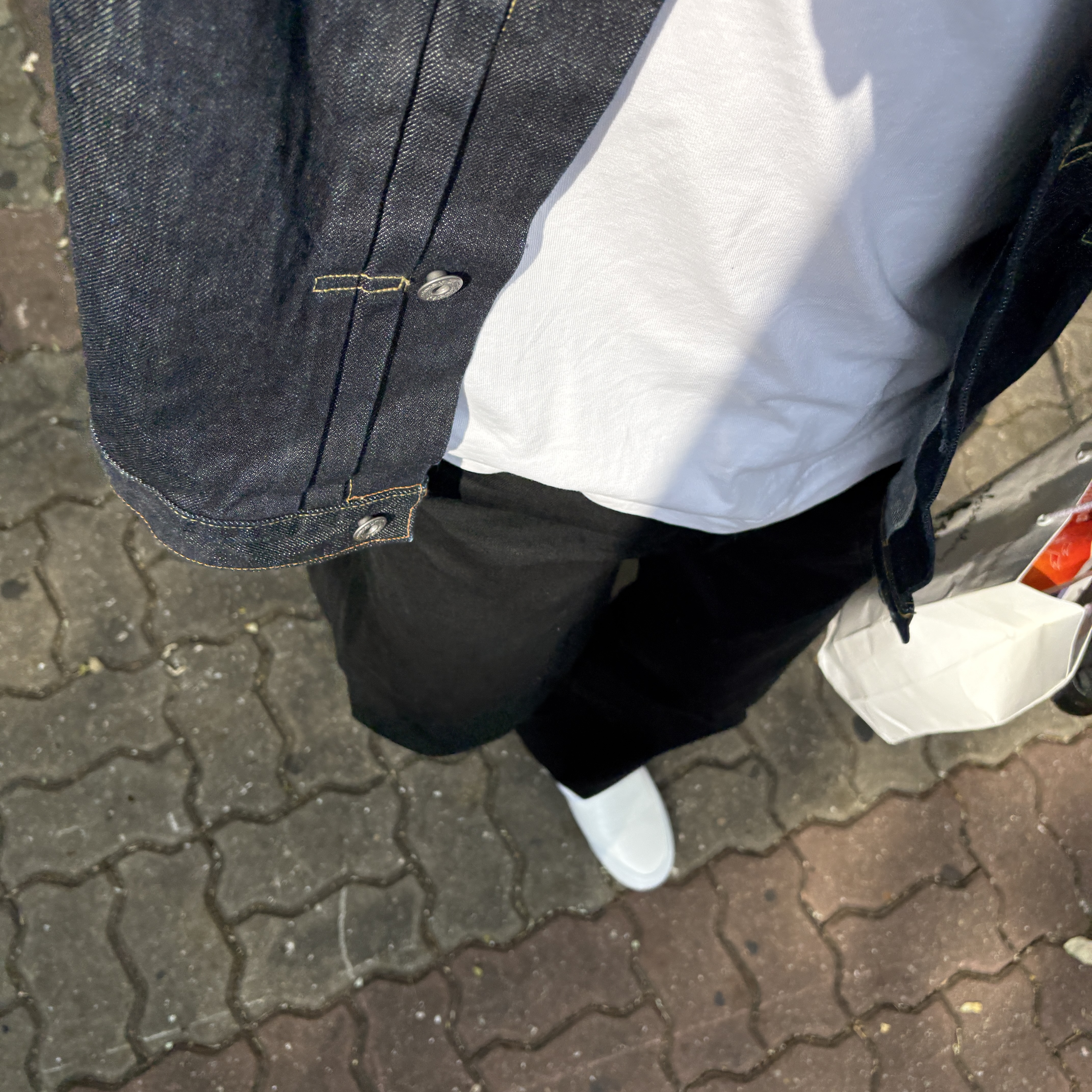 Supreme Regular Jean Black - 24FW 착용 스타일 - 3