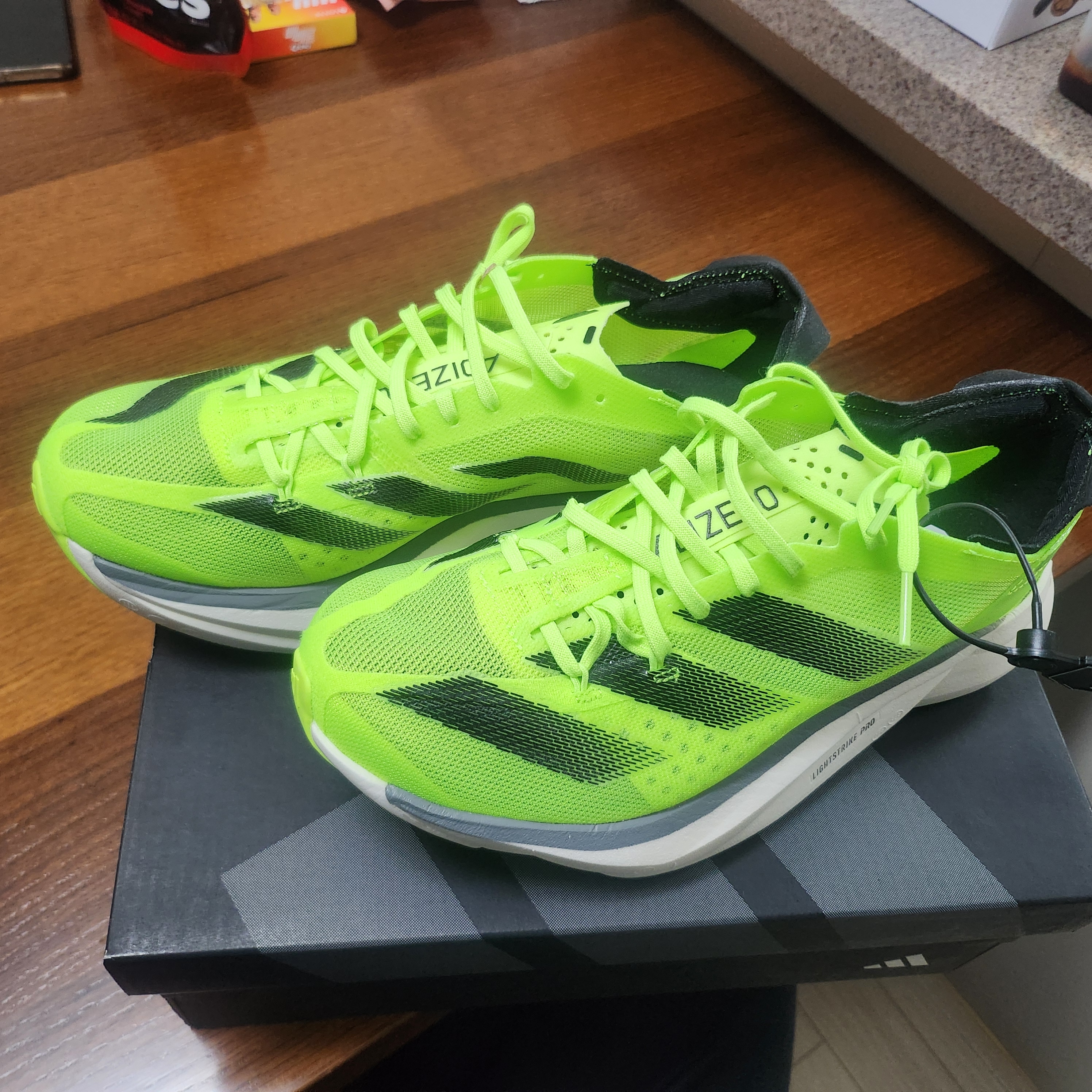 Adidas Adizero Adios Pro 3 Lucid Lemon Core Black 착용 스타일
