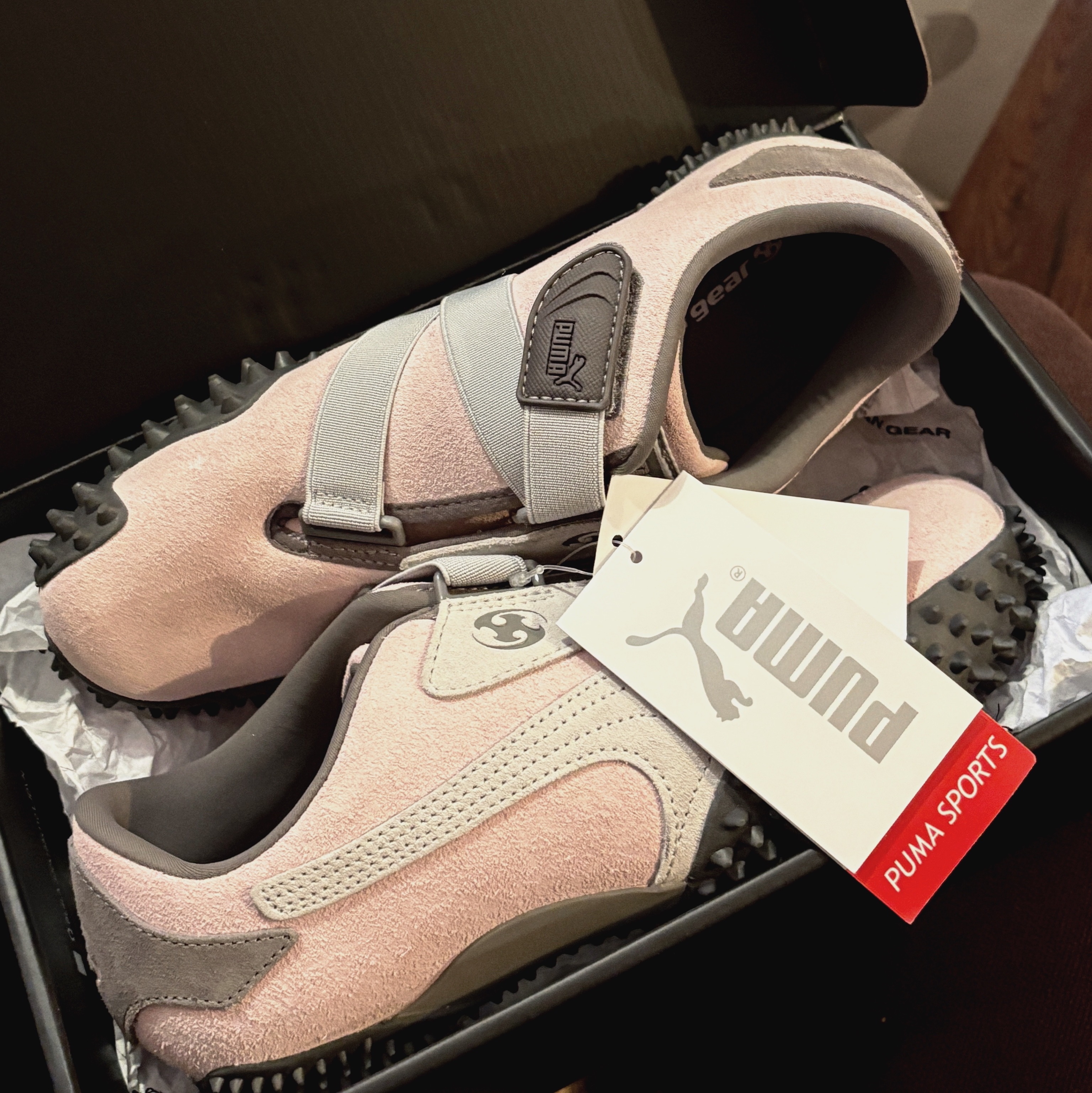 Puma x Sansan Gear Mostro Whisp of Pink 착용 스타일