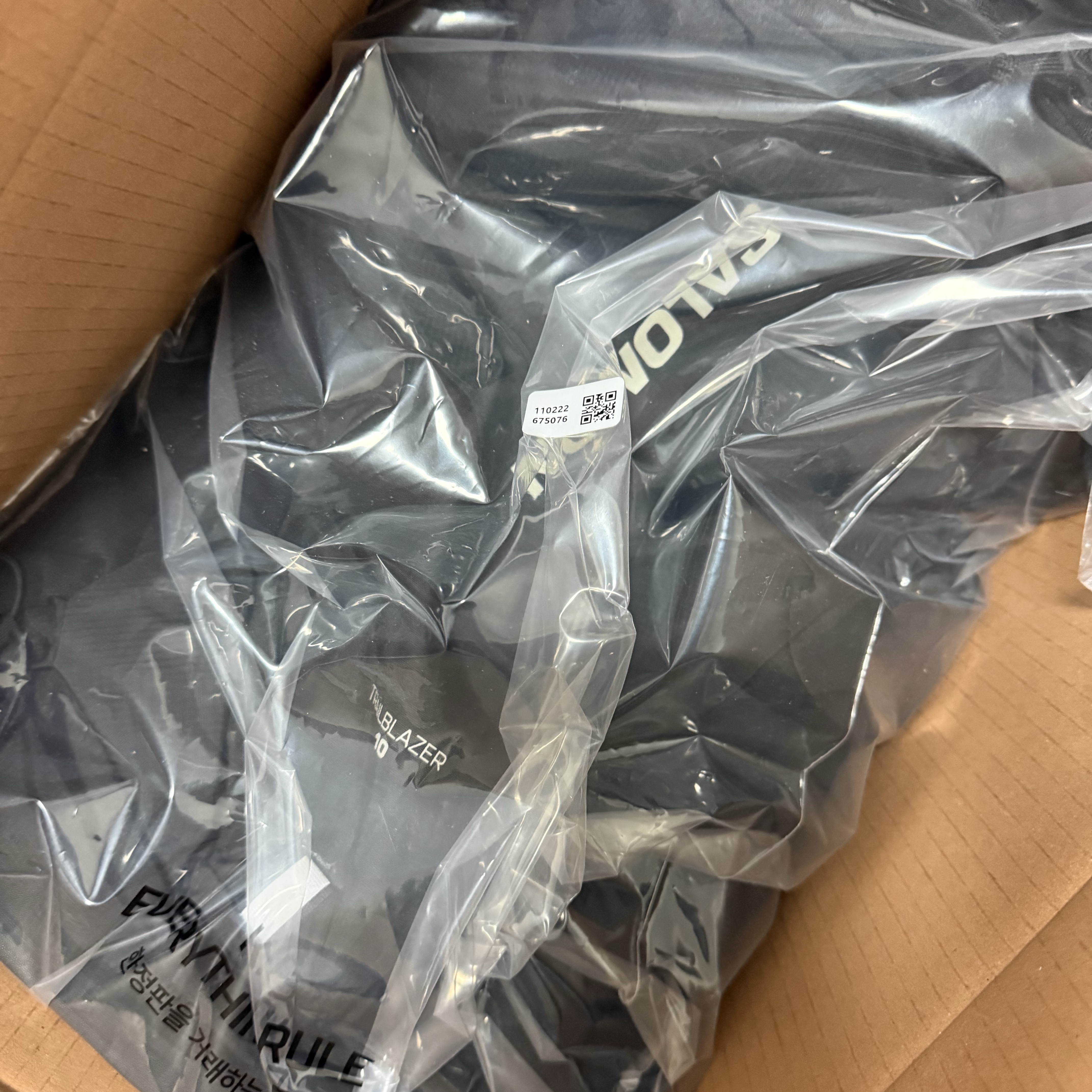 Salomon Trailblazer 10 Black 착용 스타일