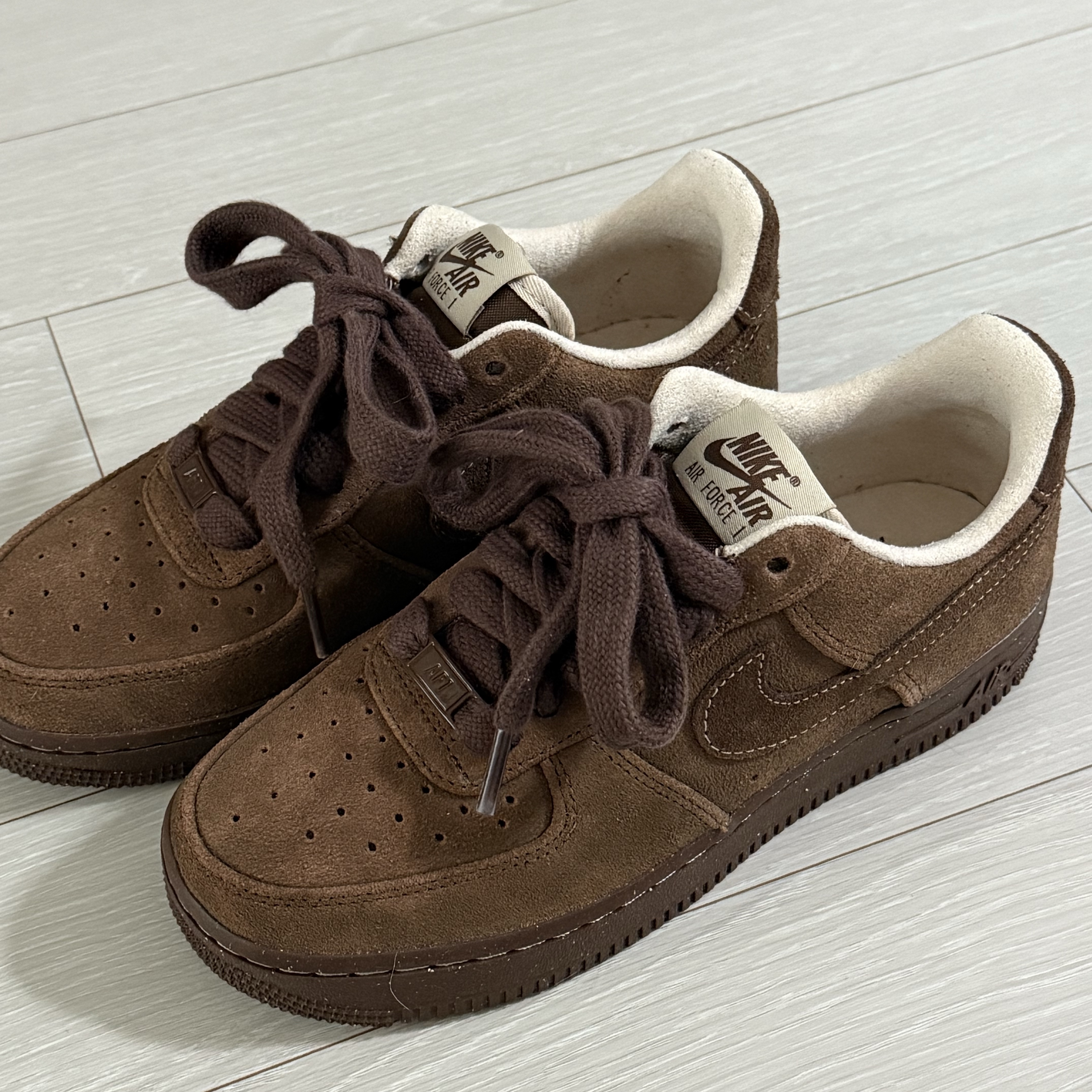 (W) Nike Air Force 1 '07 Cacao Wow 착용 스타일