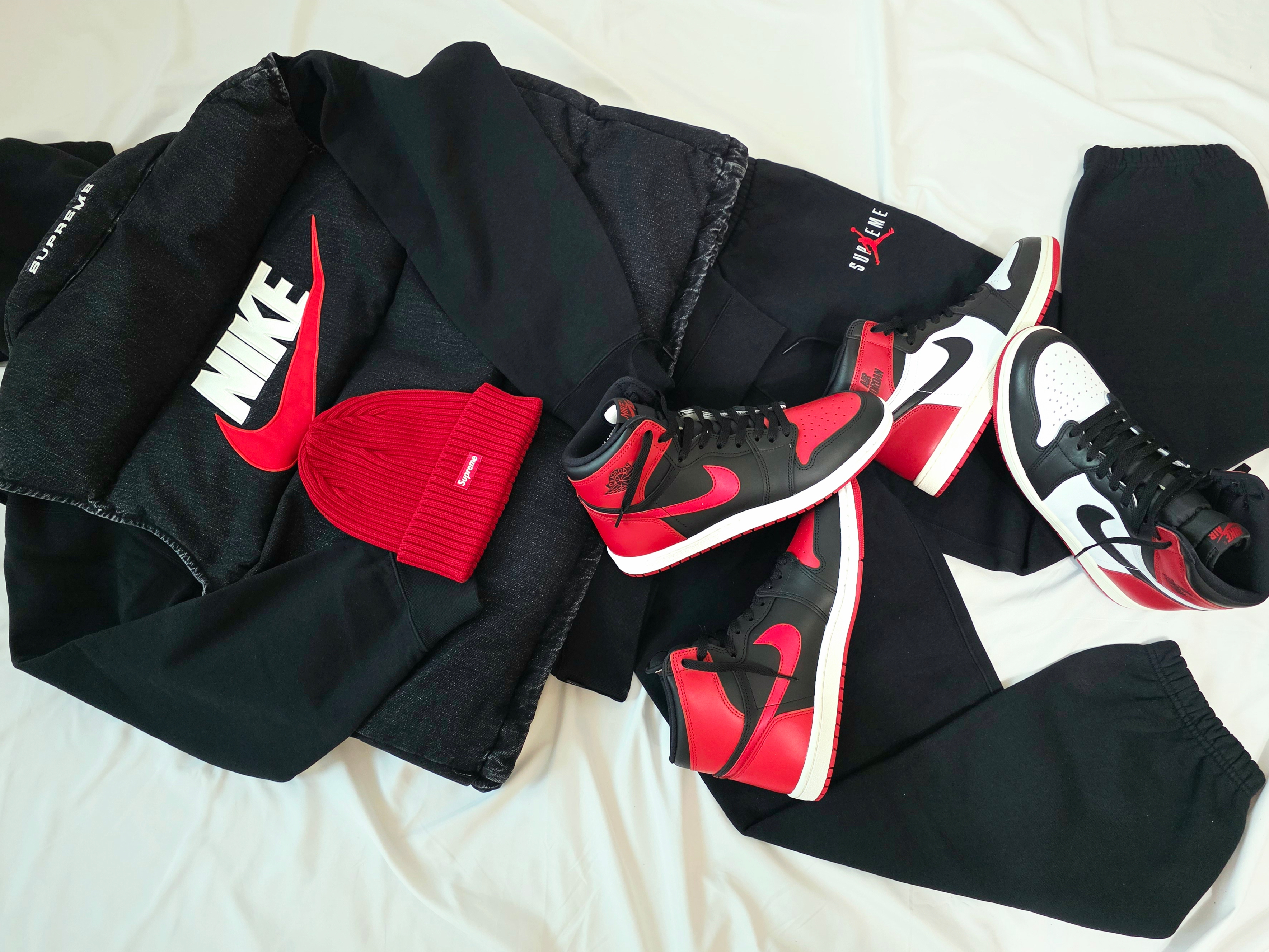 Jordan 1 High 85 Bred, Supreme x Jordan Hooded Sweatshirt Black - 24FW 착용 스타일 - 6